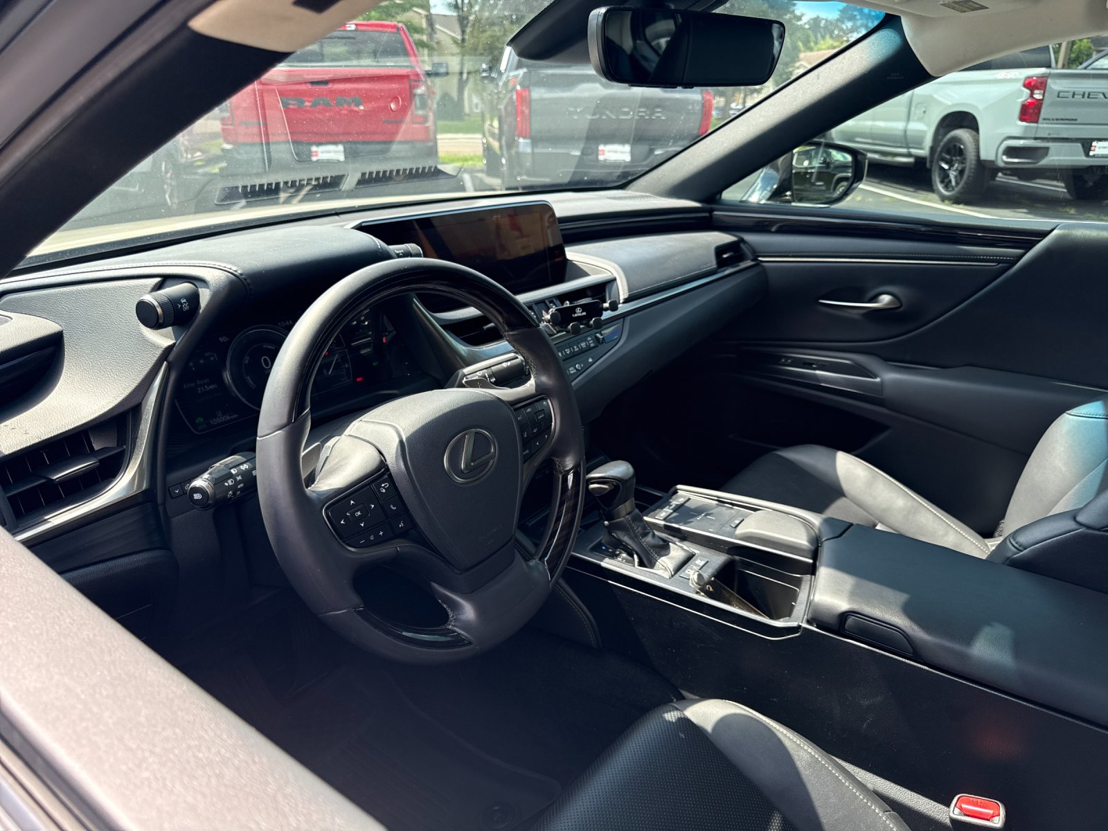 Used 2021 Beige Lexus 300h image 10