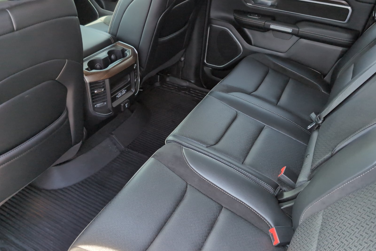 Used 2021 Red Ram Laramie image 13