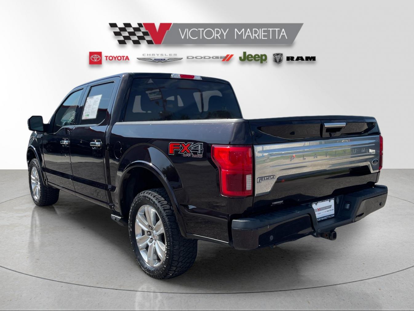 Used 2018 Red Ford Platinum image 3