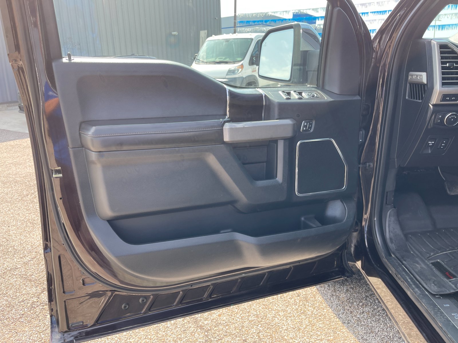 Used 2018 Red Ford Platinum image 11