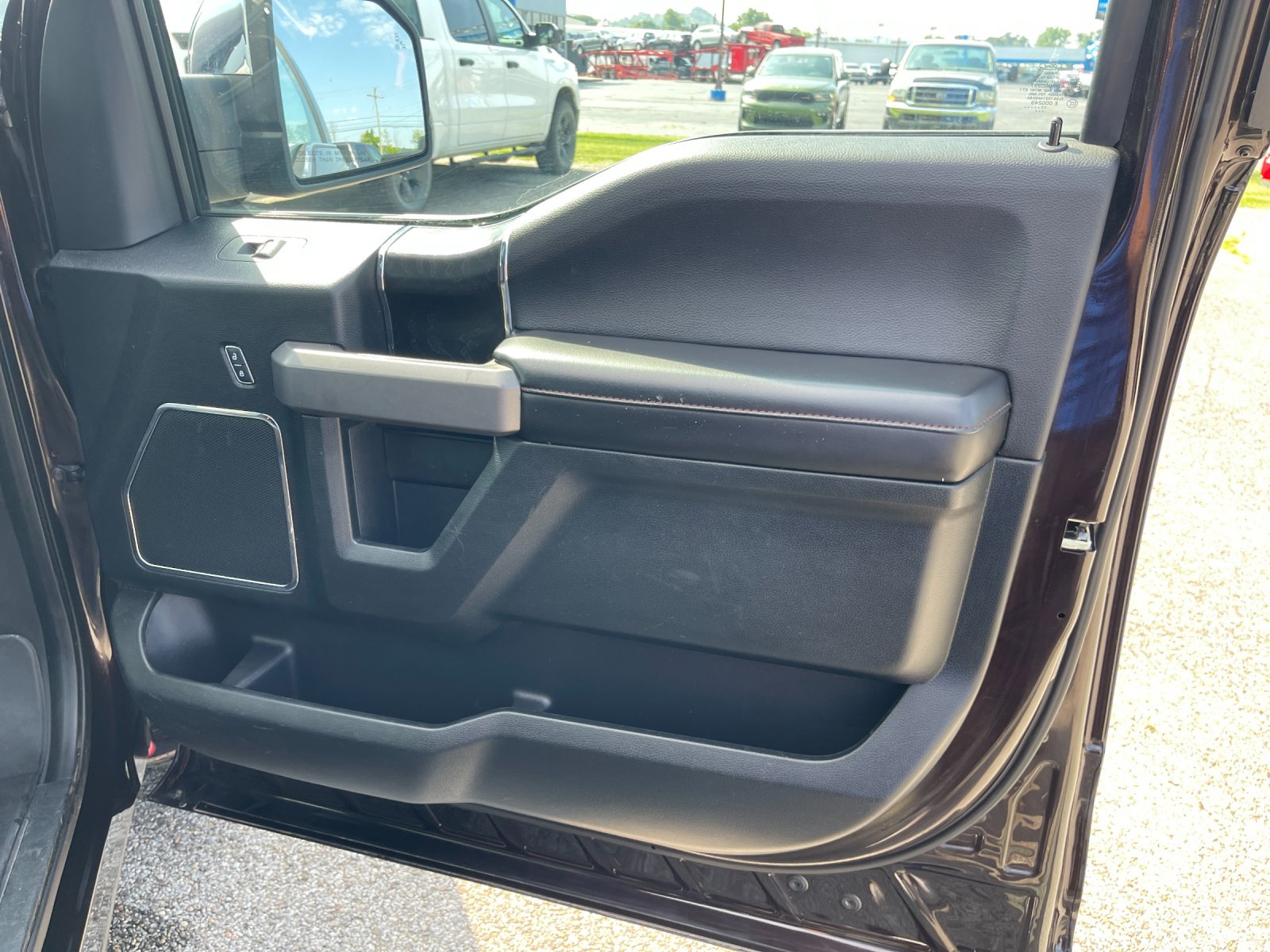 Used 2018 Red Ford Platinum image 18