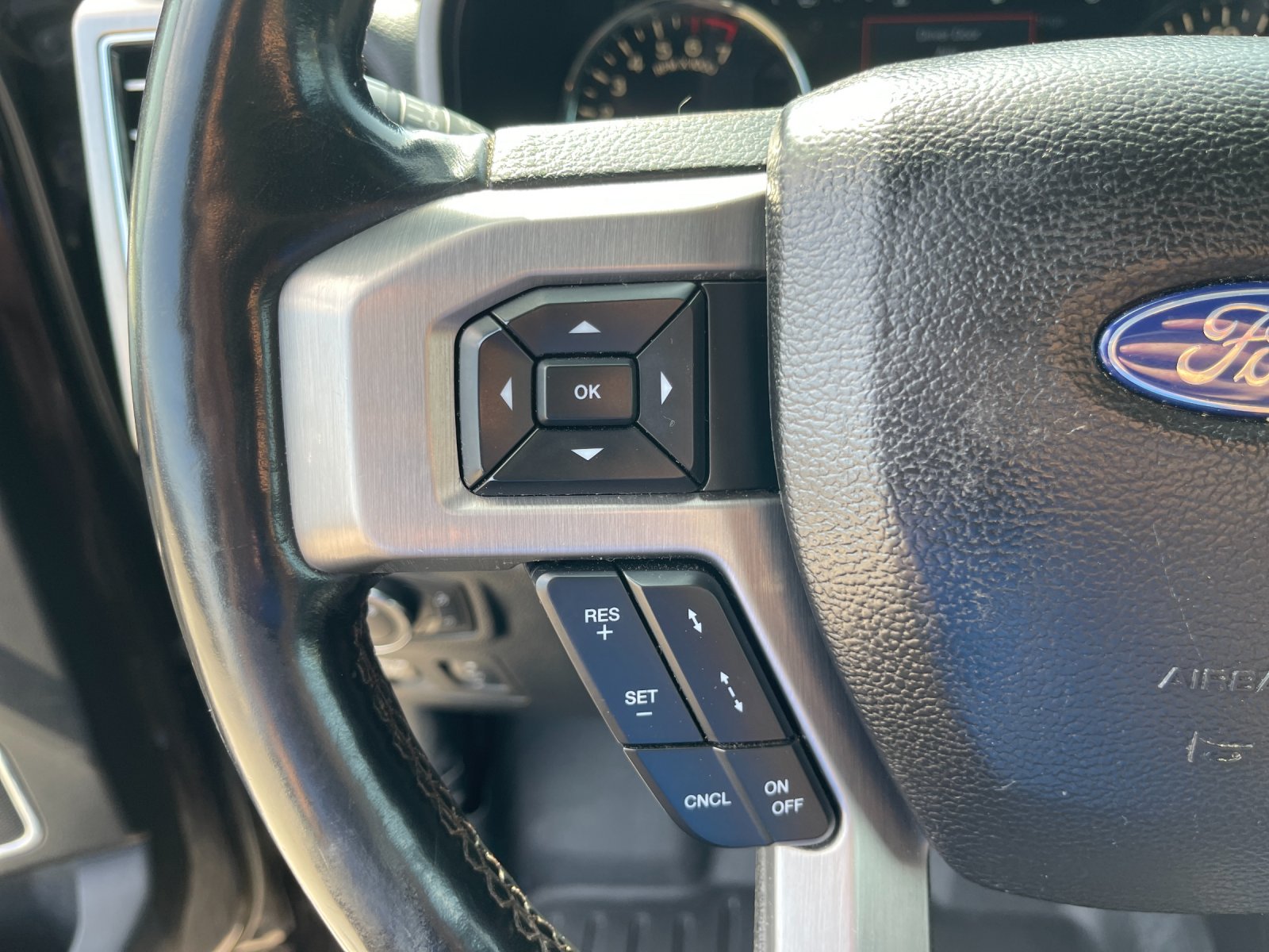Used 2018 Red Ford Platinum image 27