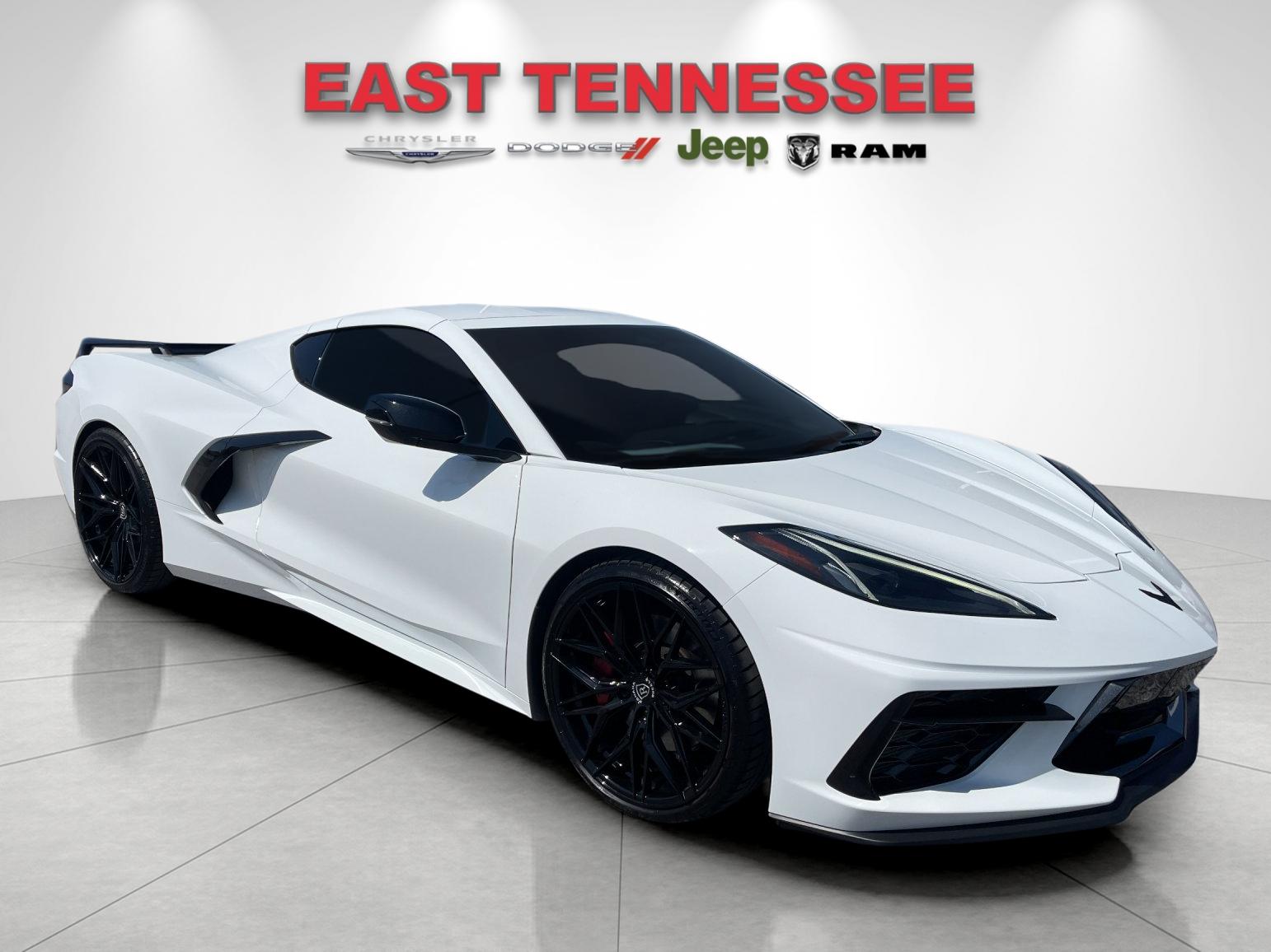 Used 2024 White Chevrolet Stingray image 9