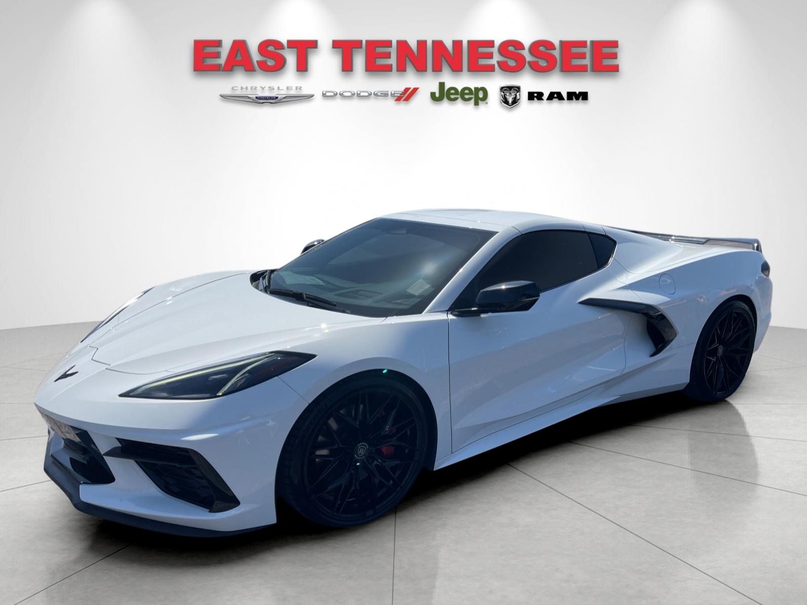 Used 2024 White Chevrolet Stingray image 2