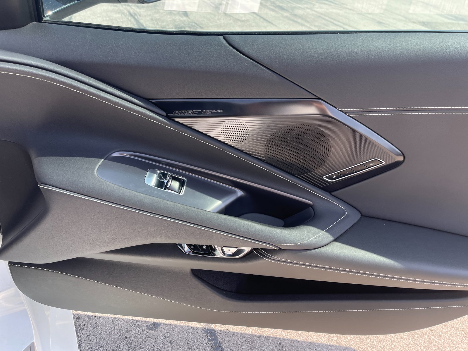 Used 2024 White Chevrolet Stingray image 17