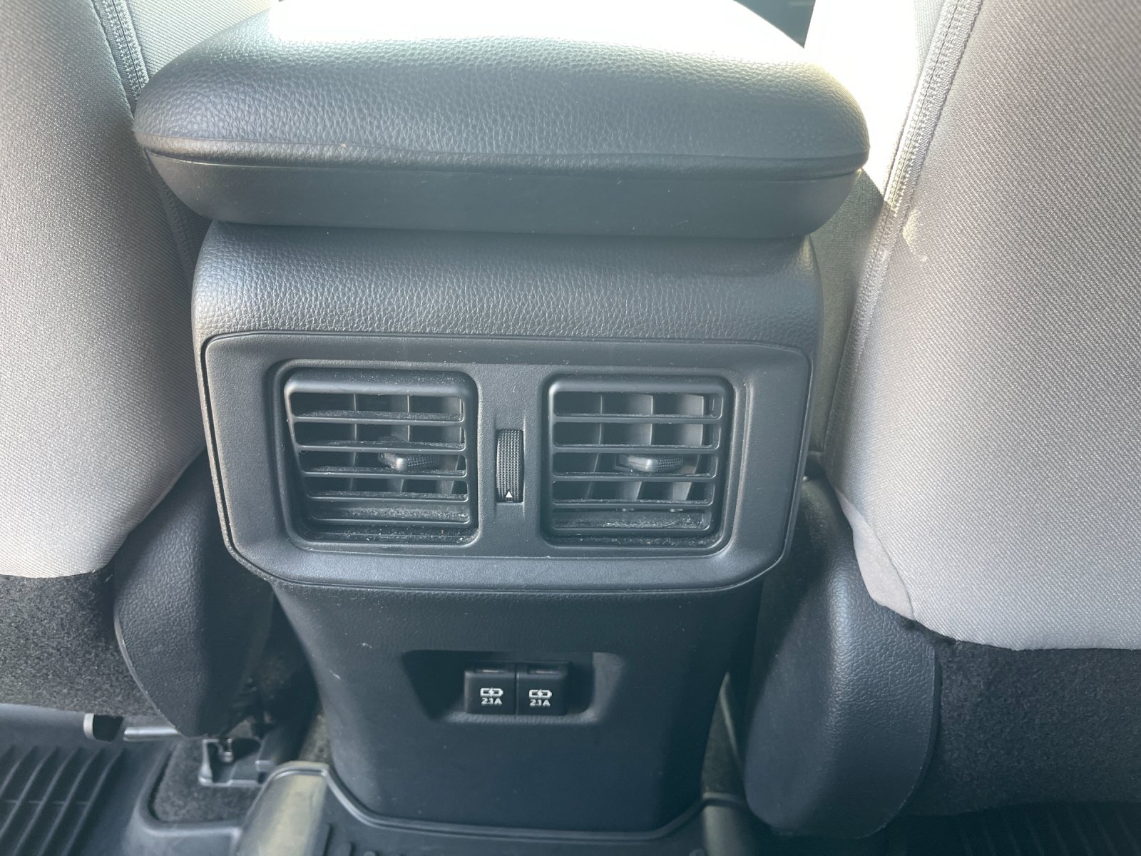 Used 2020 Pearl Toyota XLE image 14