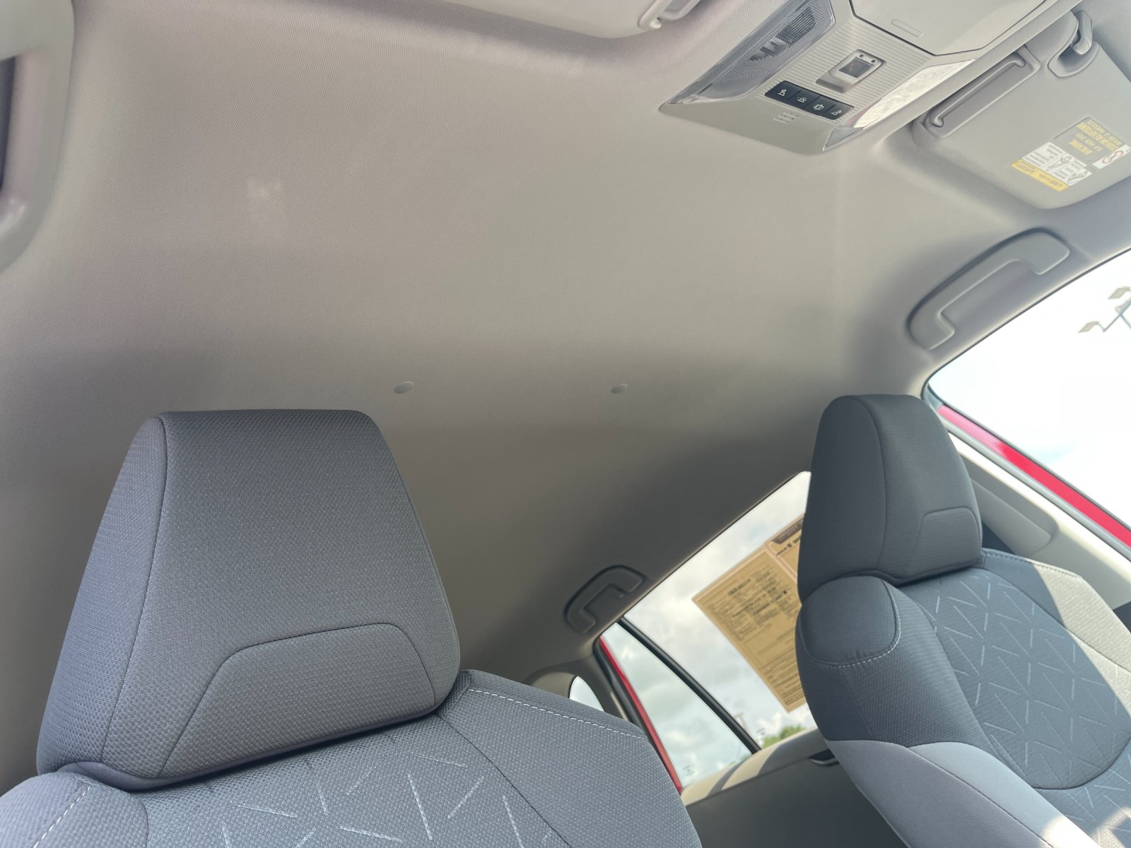 Used 2020 Pearl Toyota XLE image 18