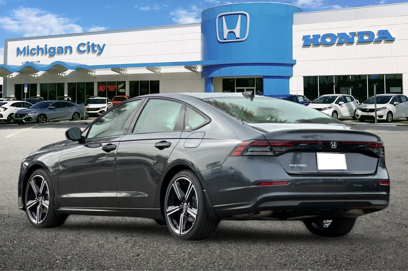 New 2026 Meteorite Gray Metallic Honda SE image 3