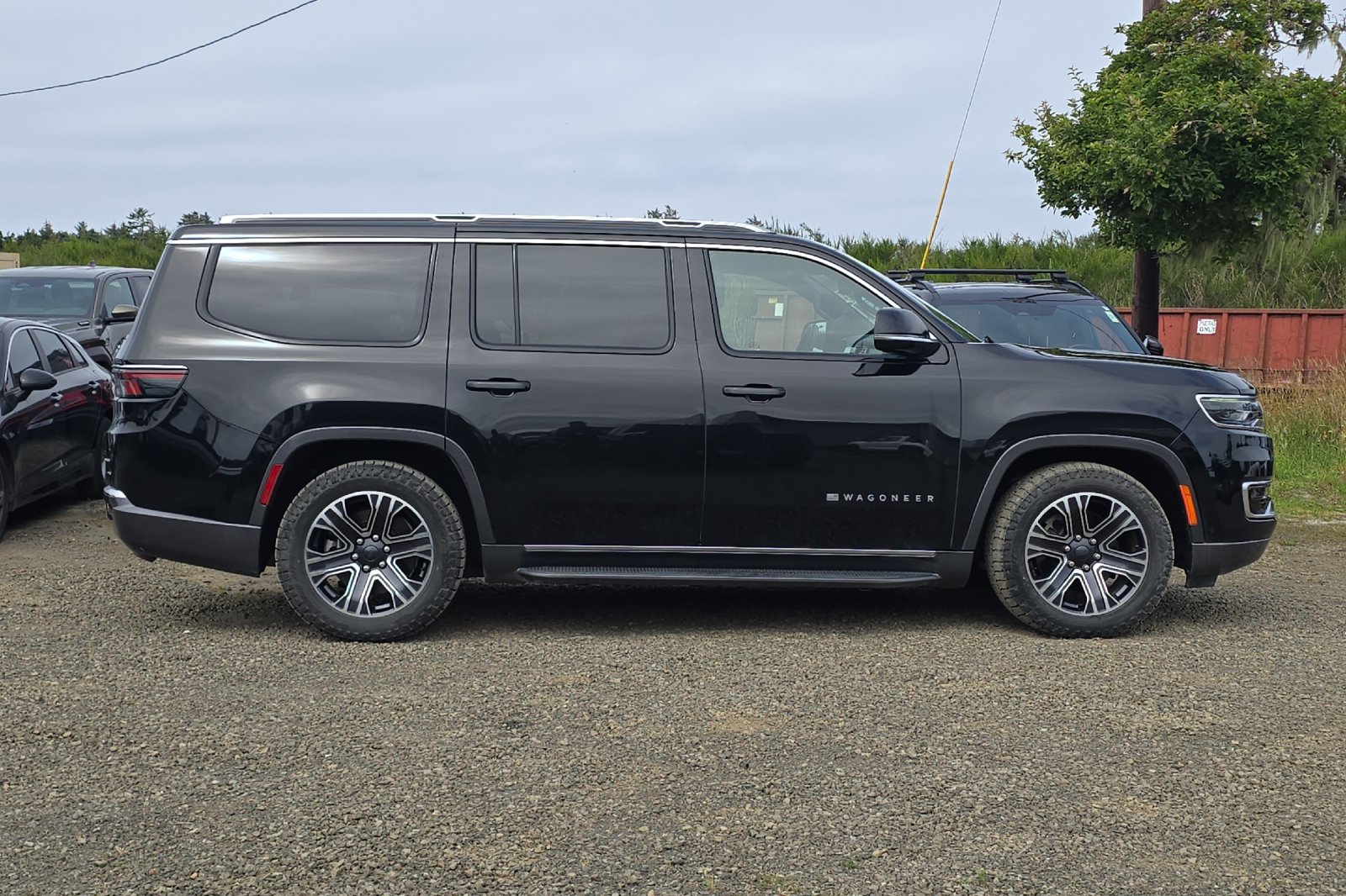 Used 2022 Black Jeep Series III image 3