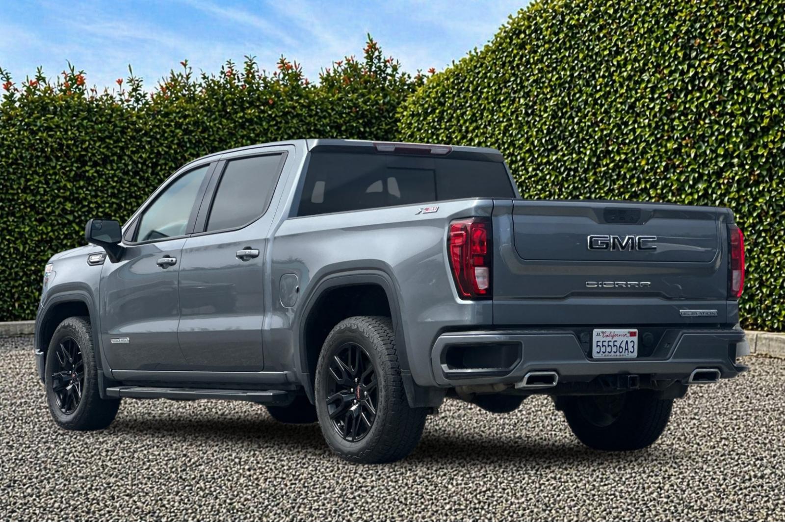 Used 2020 Gray GMC Elevation image 6