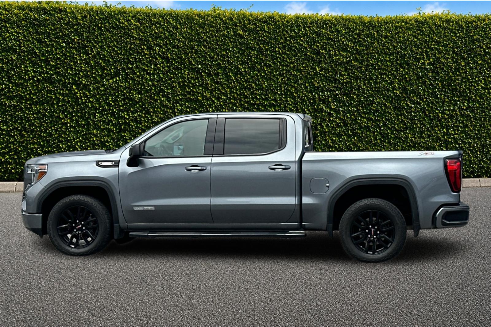 Used 2020 Gray GMC Elevation image 7