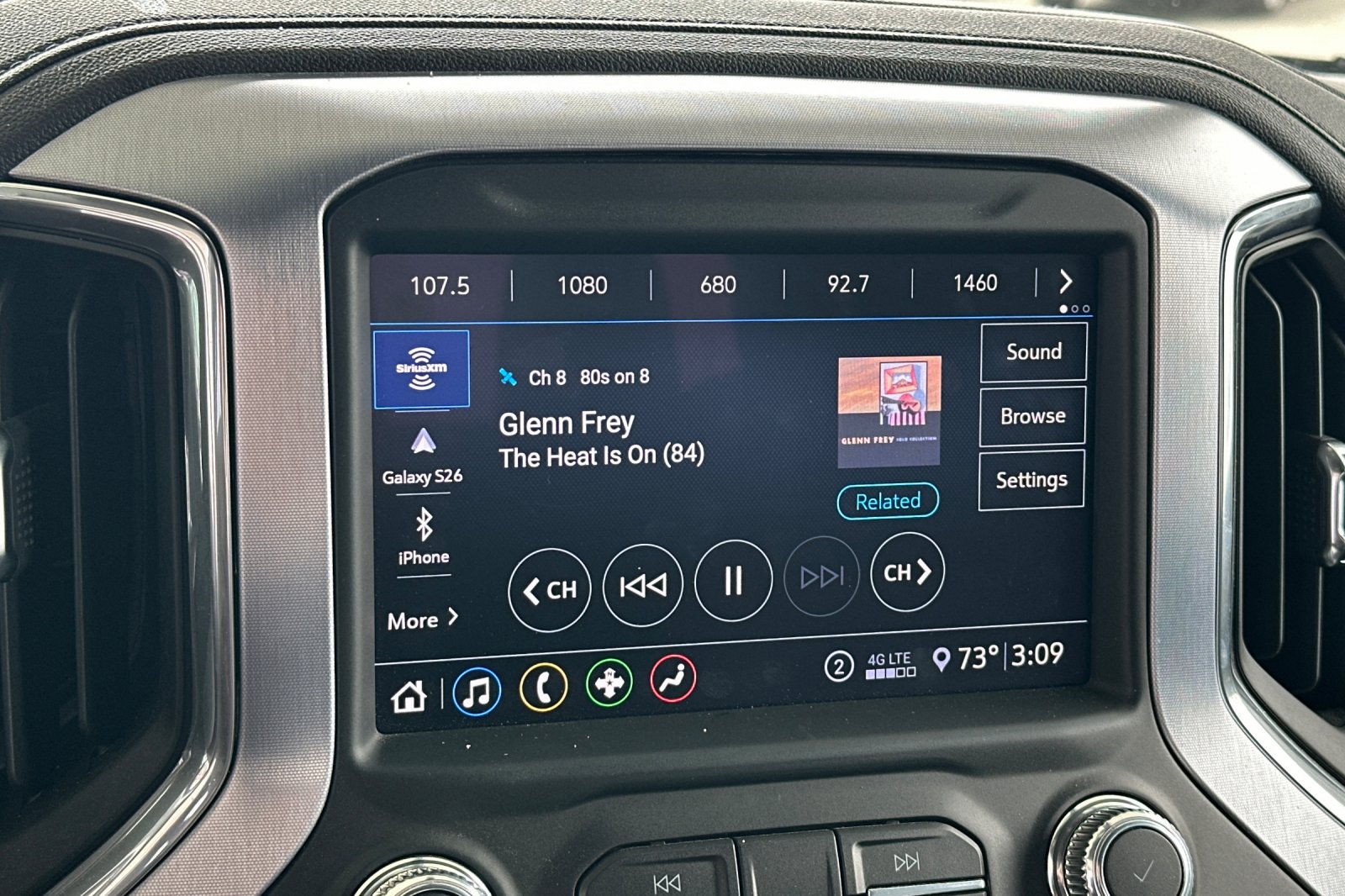 Used 2020 Gray GMC Elevation image 22