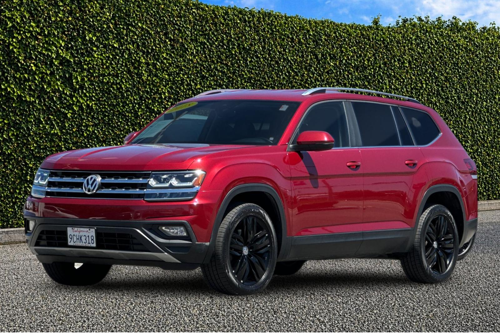 Used 2018 Red Volkswagen 3.6L V6 SE image 8