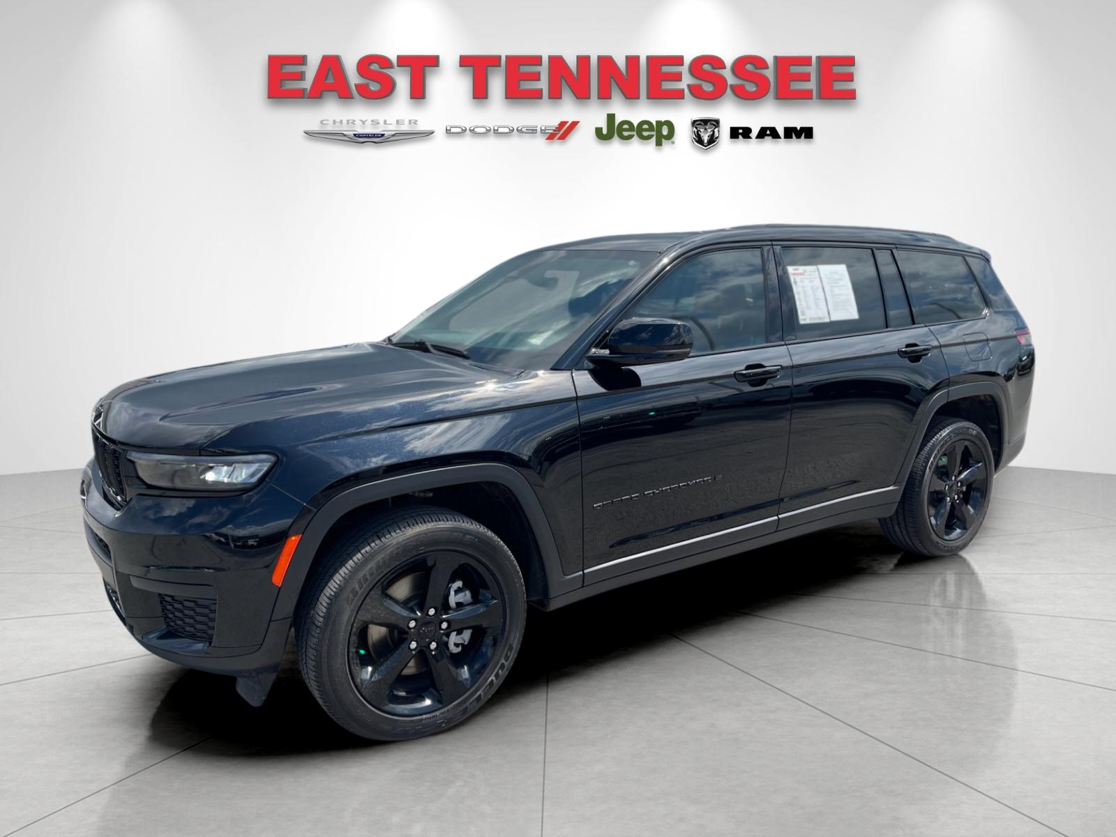 Used 2024 Black Jeep Altitude X image 7