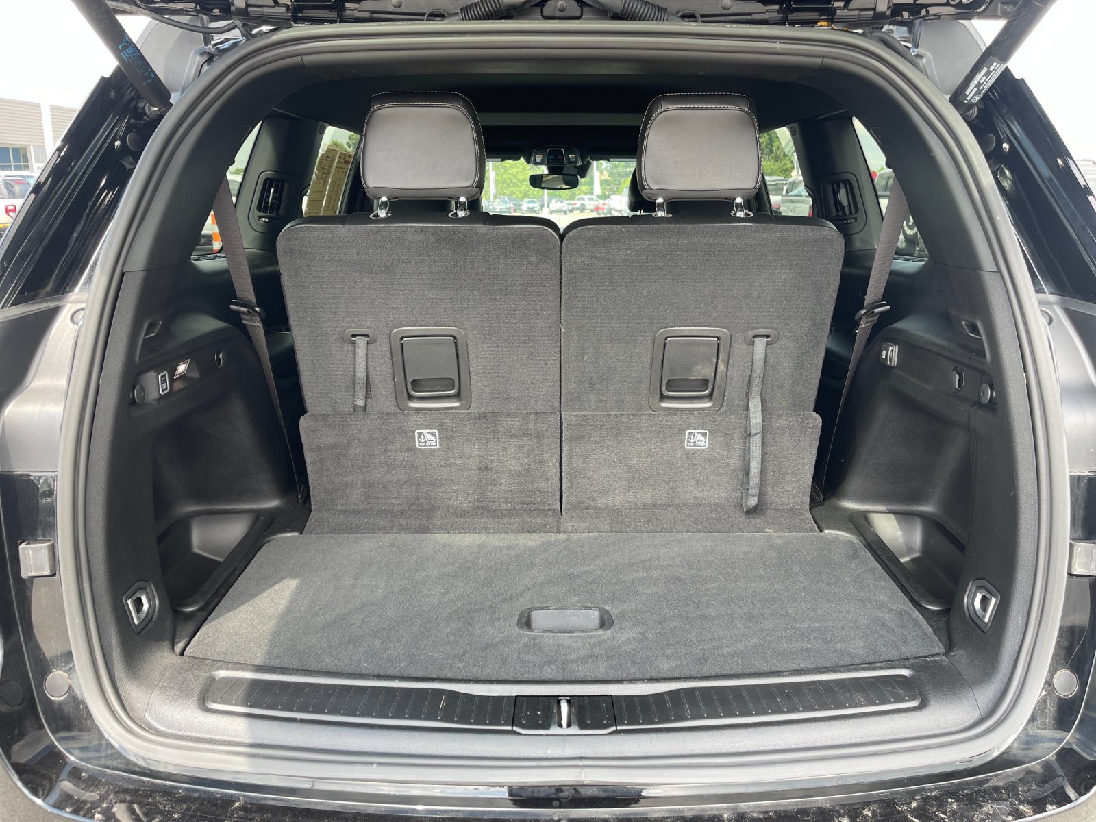 Used 2024 Black Jeep Altitude X image 18