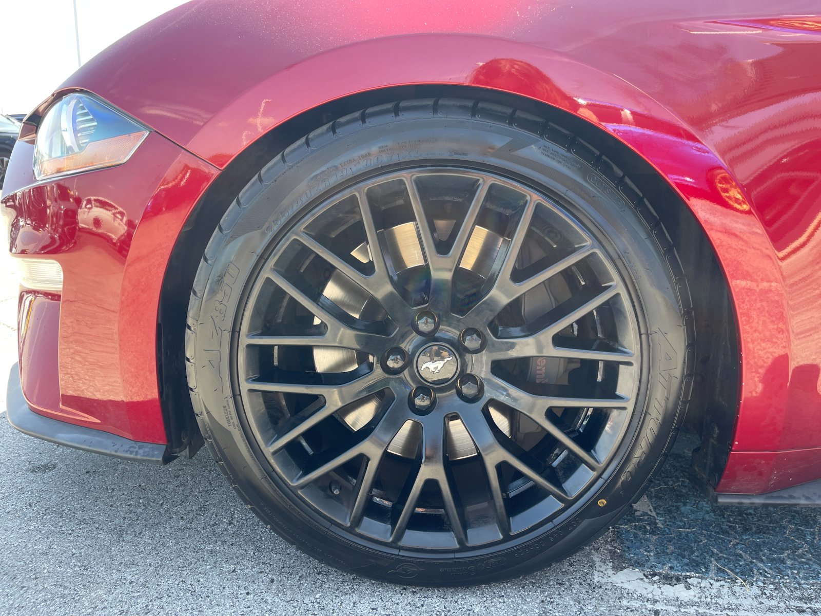 Used 2019 Red Ford GT image 29