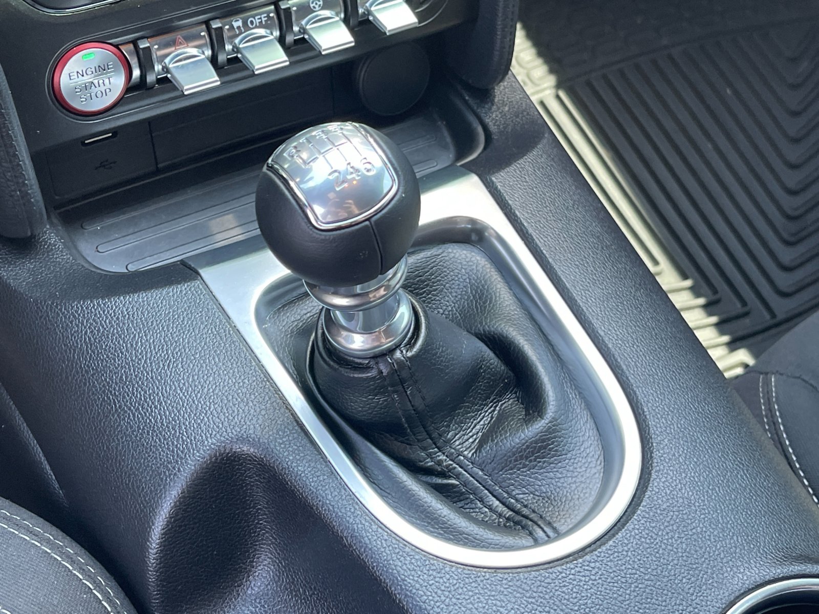 Used 2019 Red Ford GT image 21