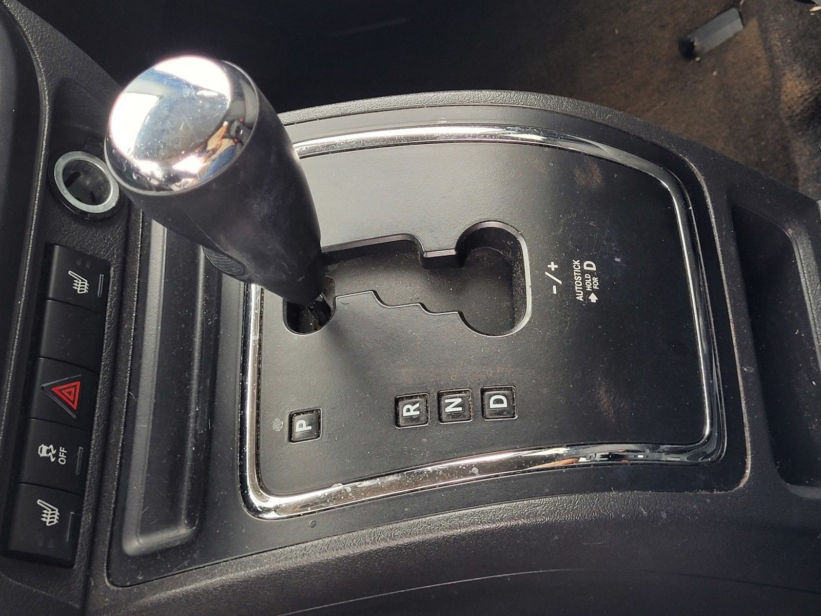 Used 2013 Gray Jeep Latitude image 22