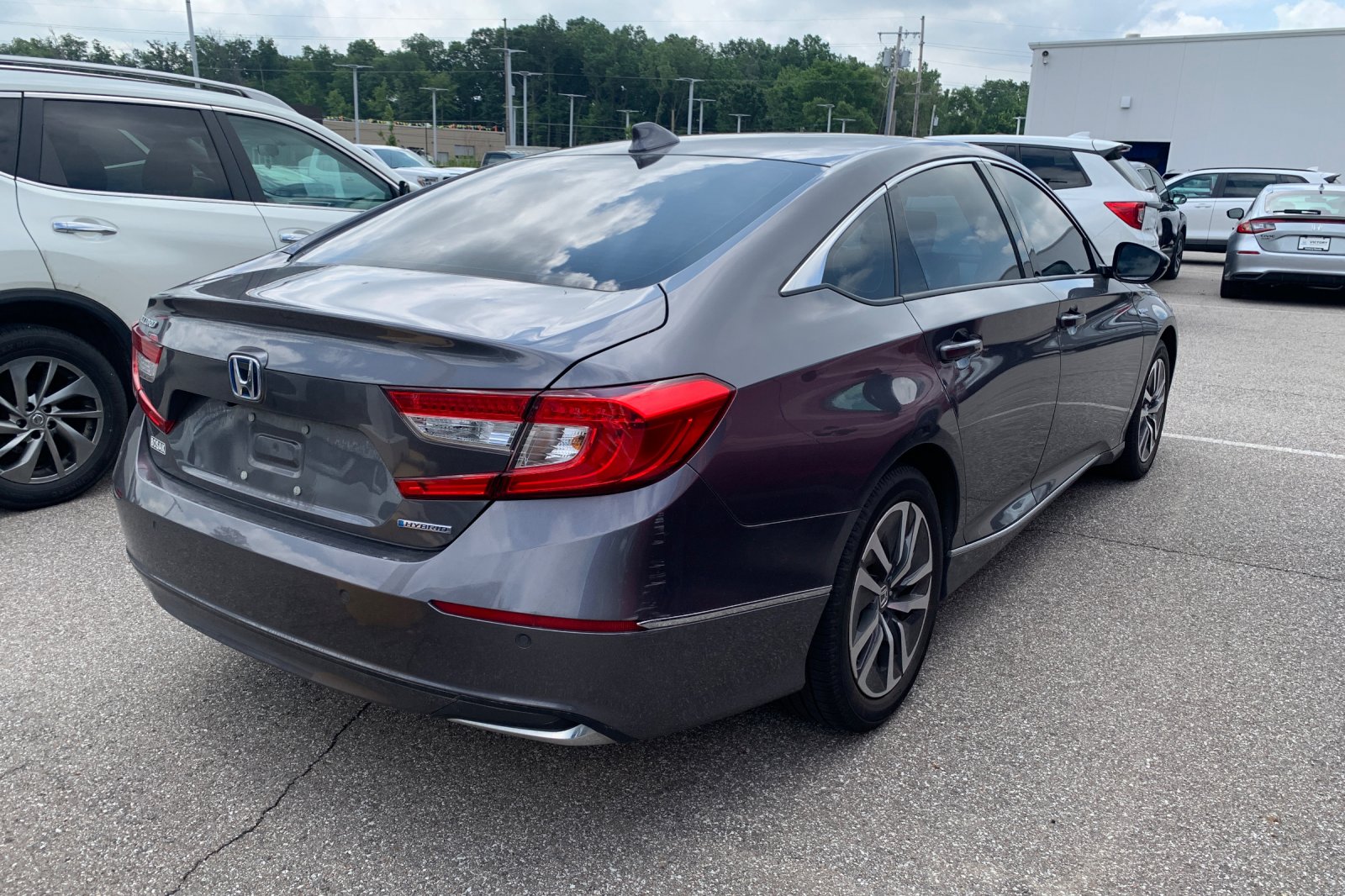 Used 2022 Gray Honda EX-L image 3