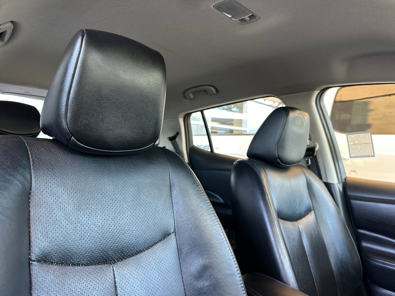 Used 2013 Silver Nissan SL image 16