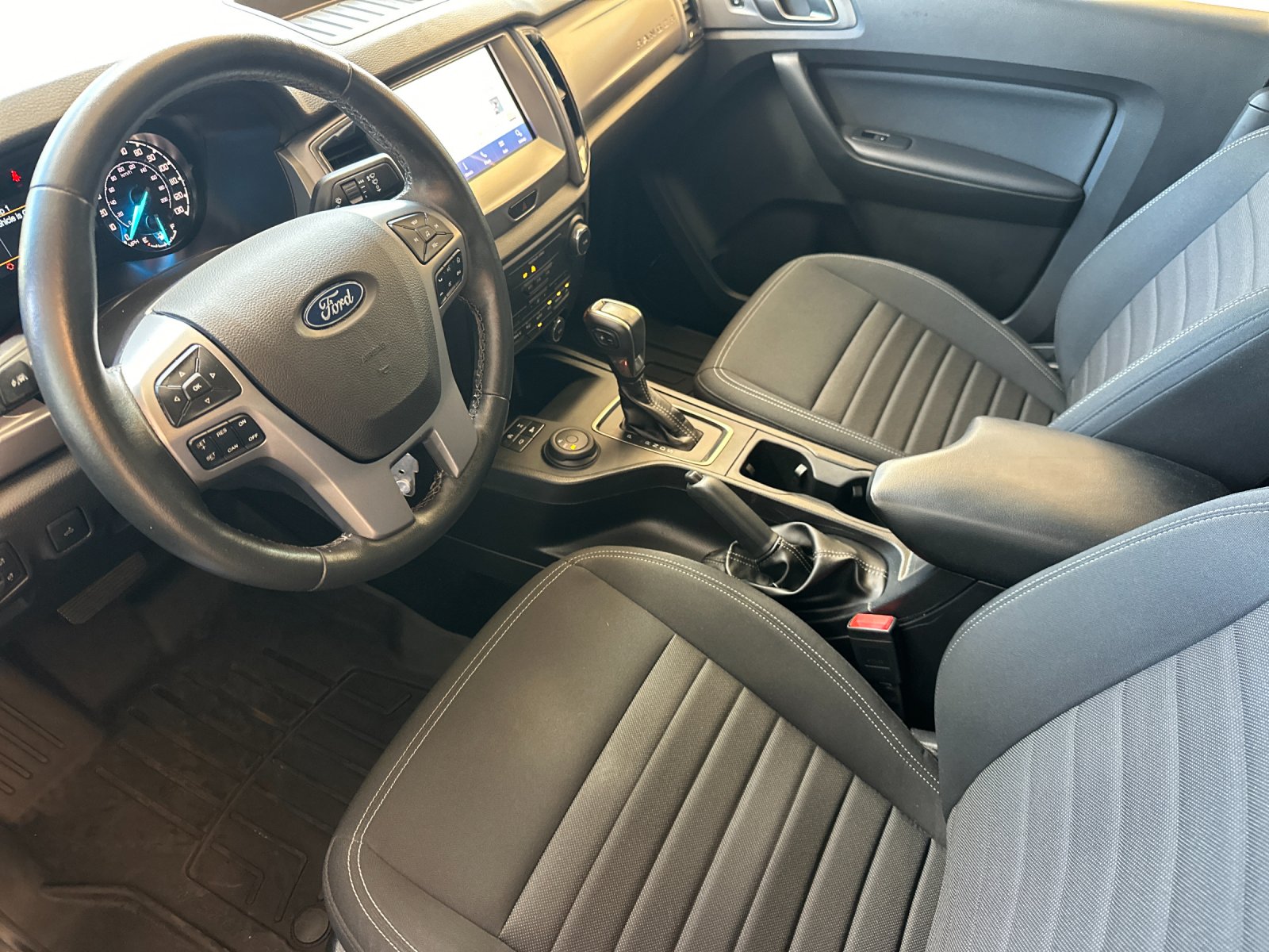 Used 2021 Gray Ford XLT image 9
