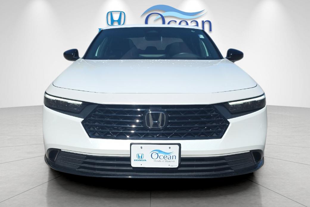 Used 2025 Platinum White Pearl Honda Sport-L image 8