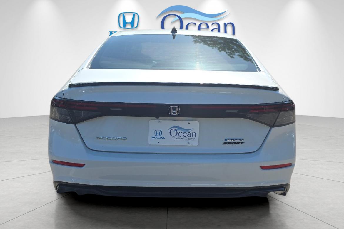 Used 2025 Platinum White Pearl Honda Sport-L image 4