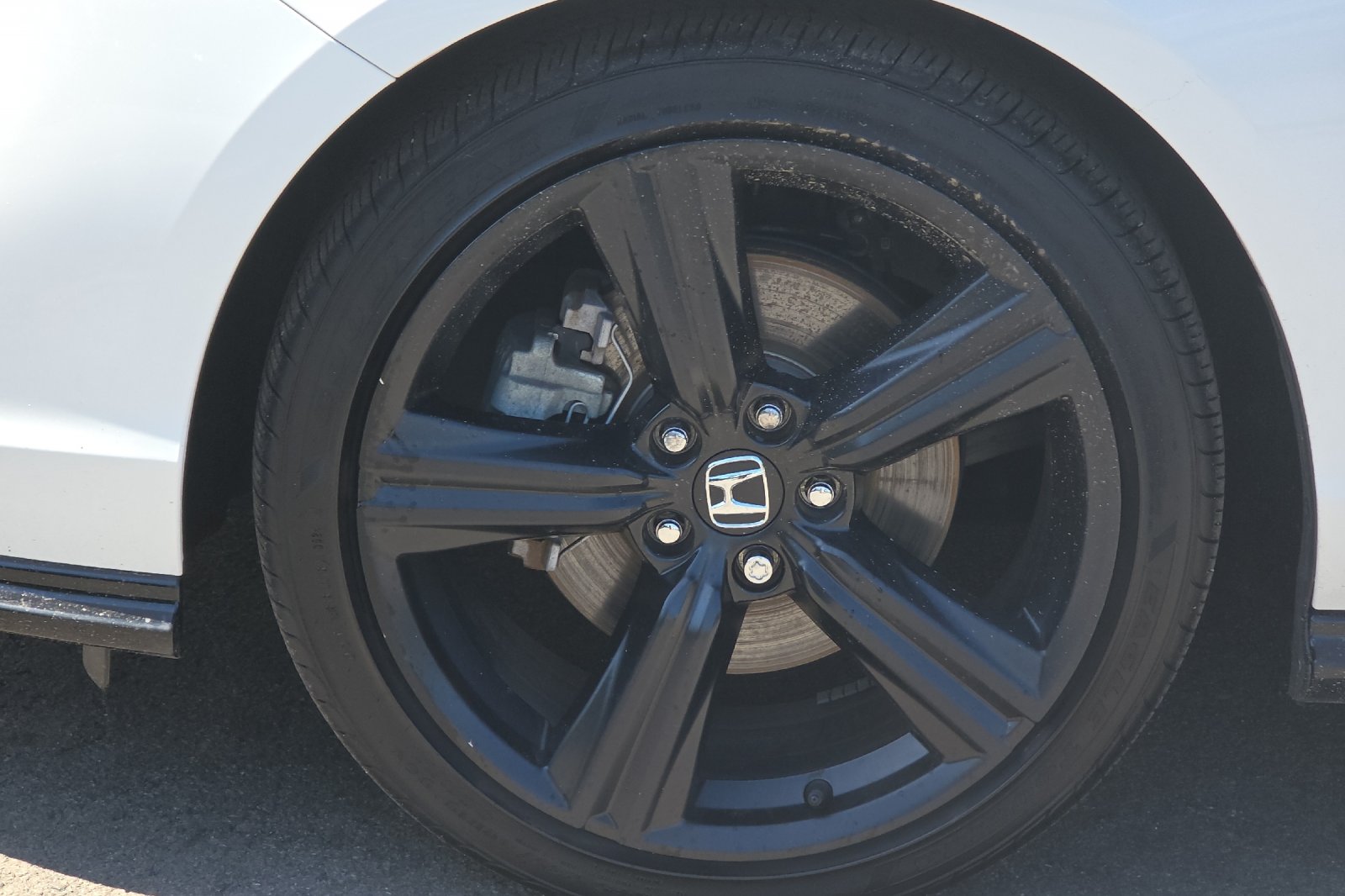 Used 2025 Platinum White Pearl Honda Sport-L image 24