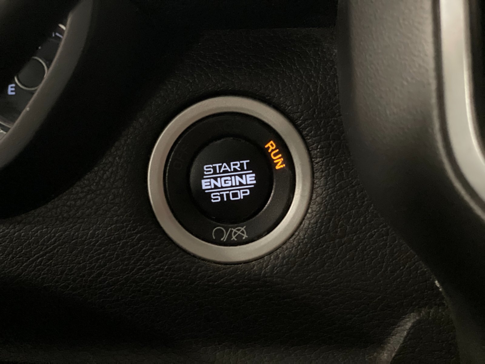 Used 2022 Silver Ram Big Horn image 23