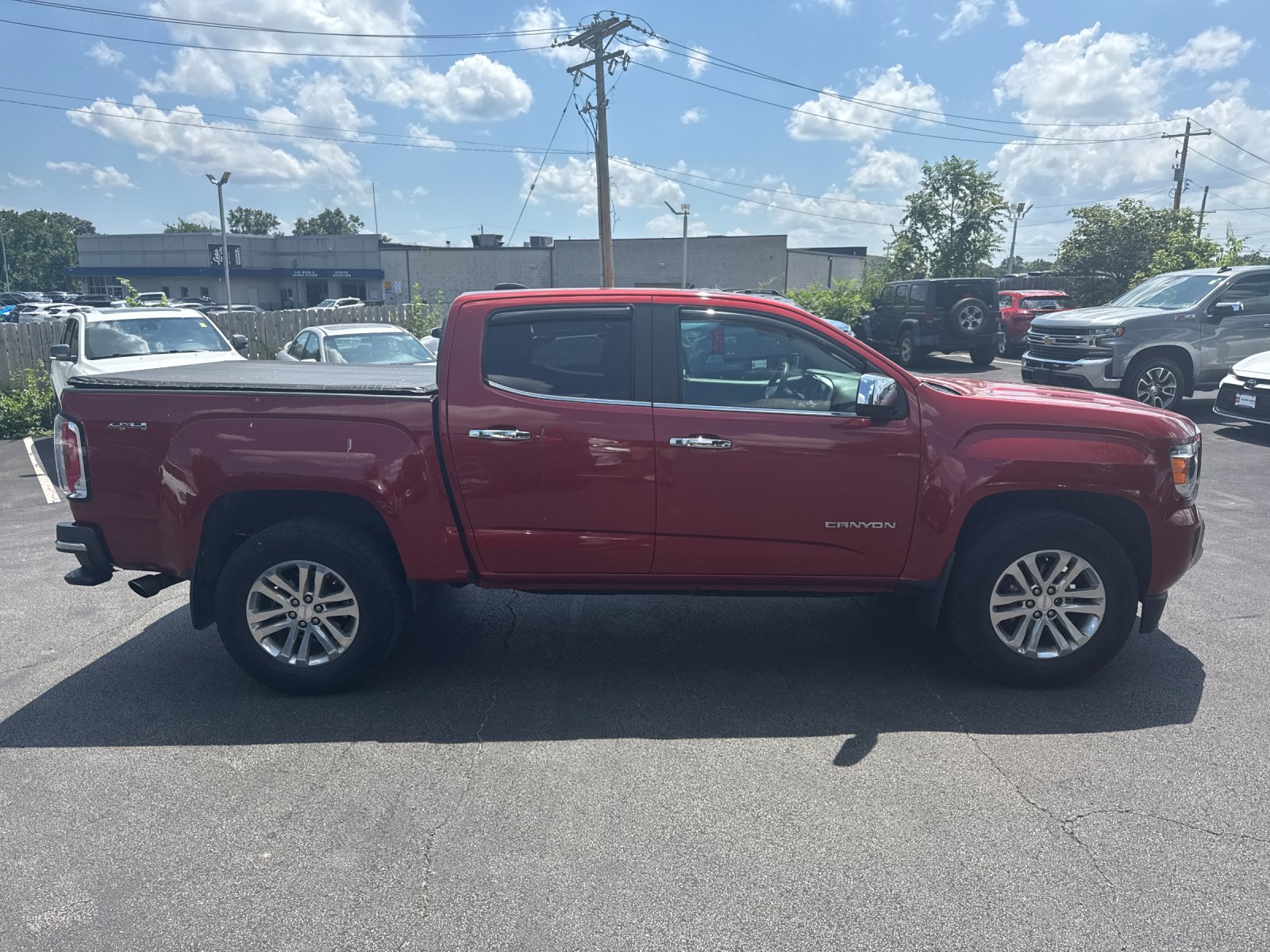 2016 GMC Canyon 4WD SLT Crew Cab Short Box's photo