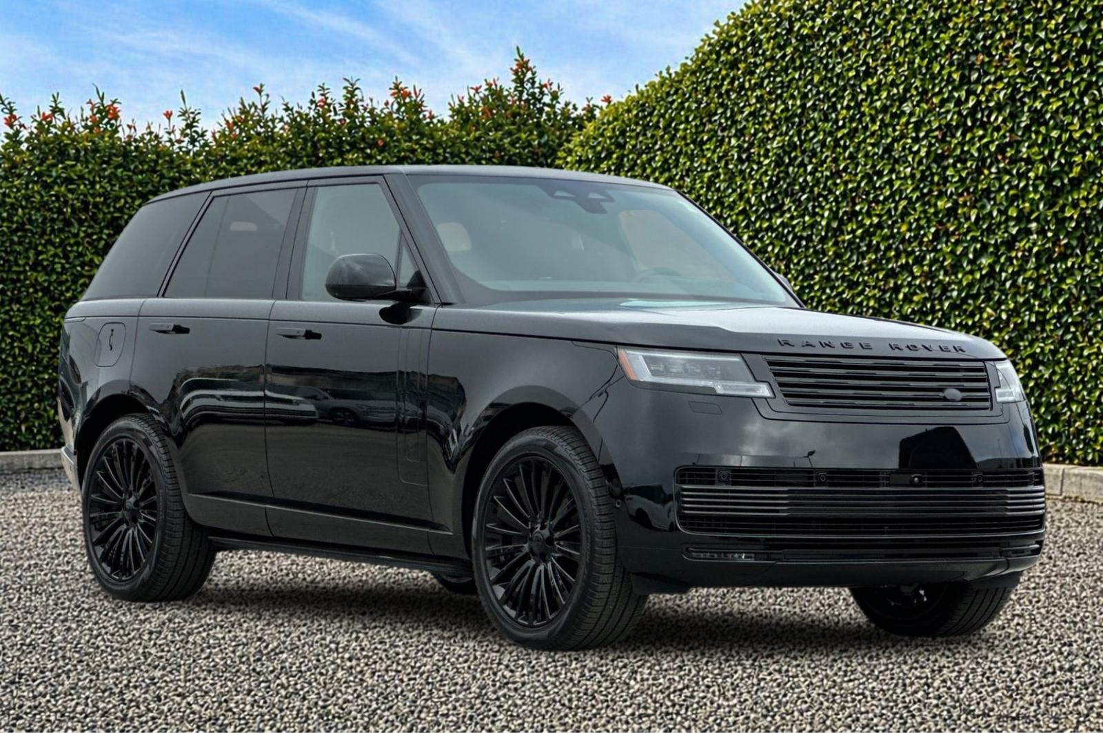 New 2026 Narvik Black Land Rover SV image 8