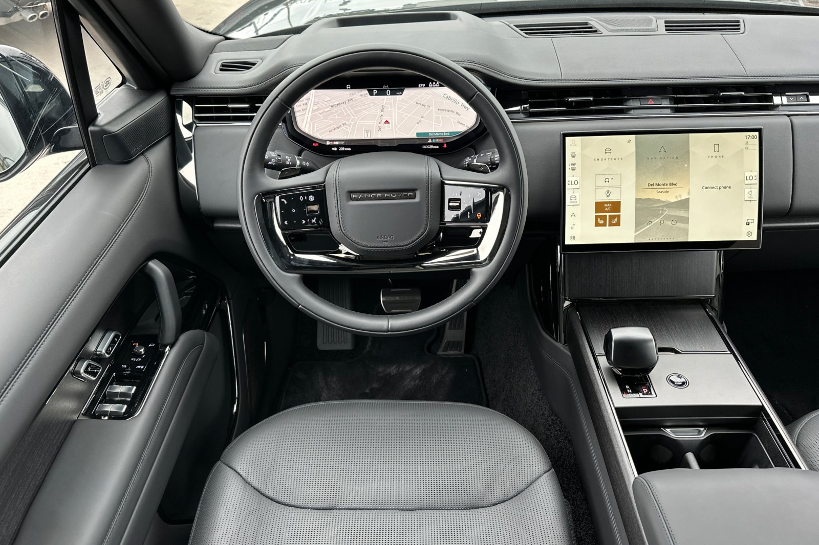 New 2026 Narvik Black Land Rover SV image 14