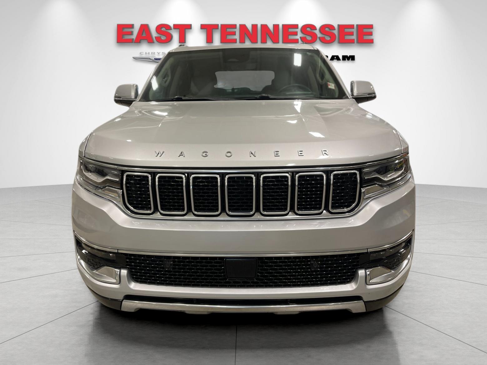 Used 2022 Silver Jeep Series III image 9