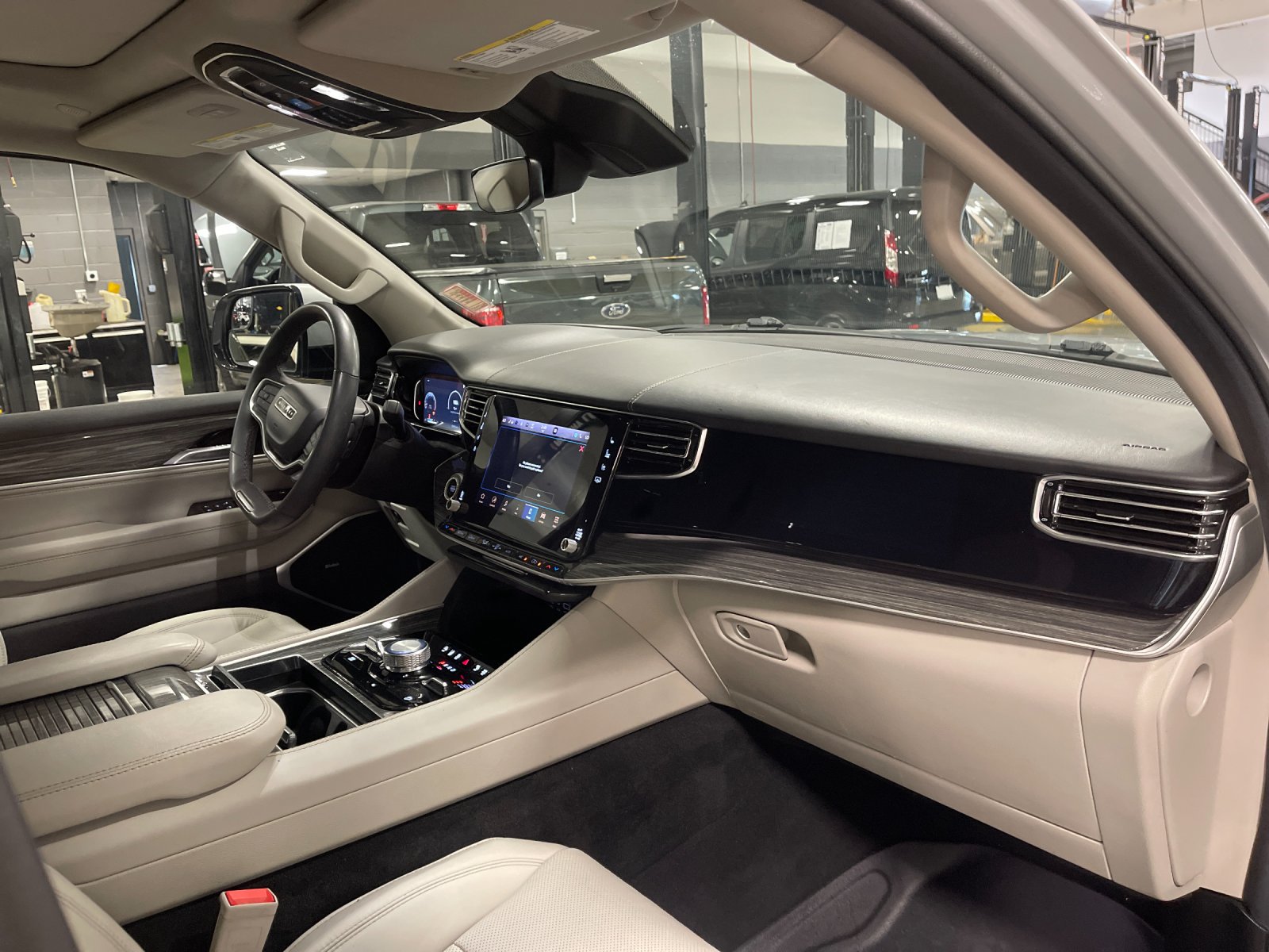 Used 2022 Silver Jeep Series III image 19