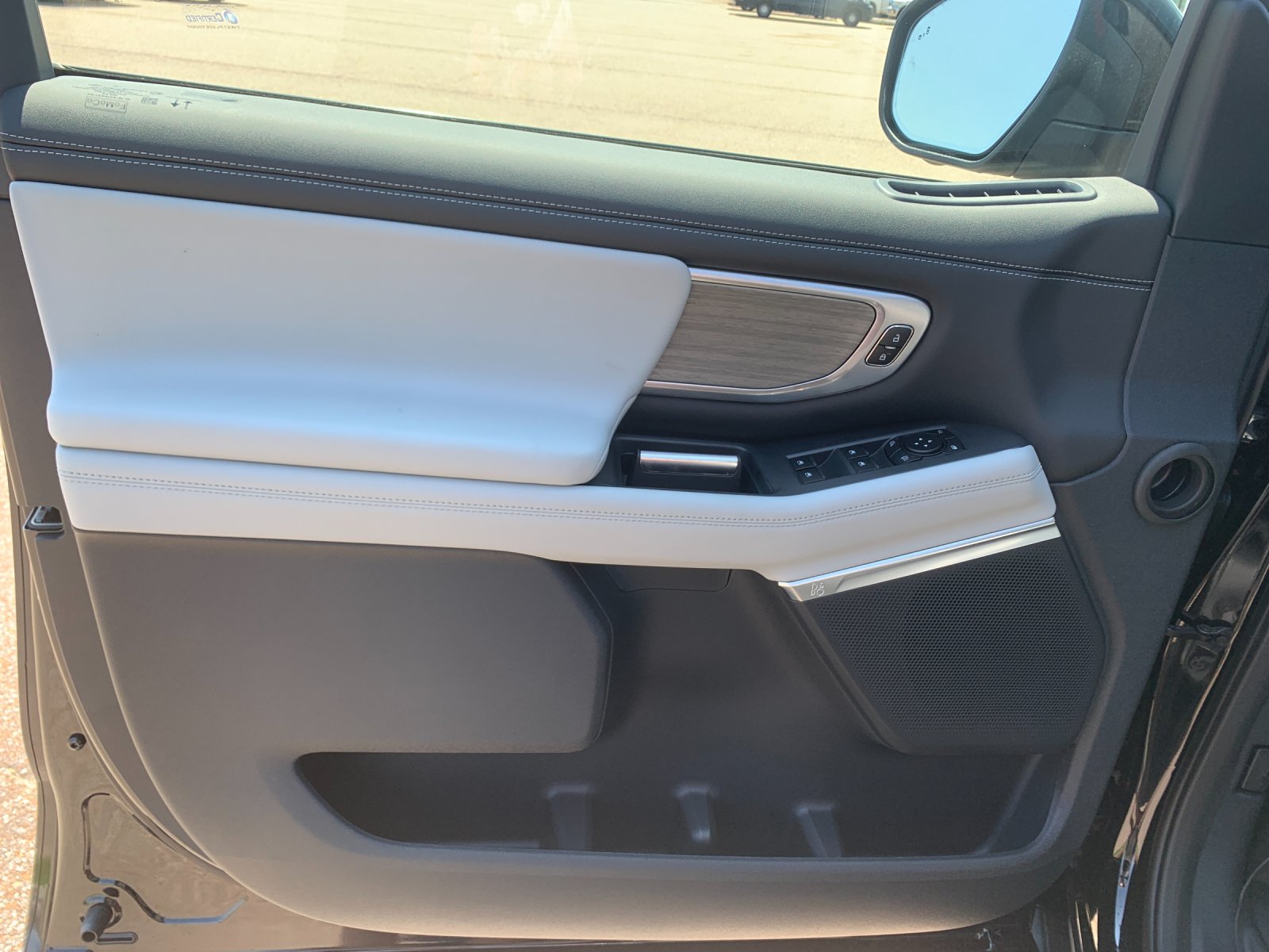 New 2027 Agate Black Metallic Ford Platinum image 11