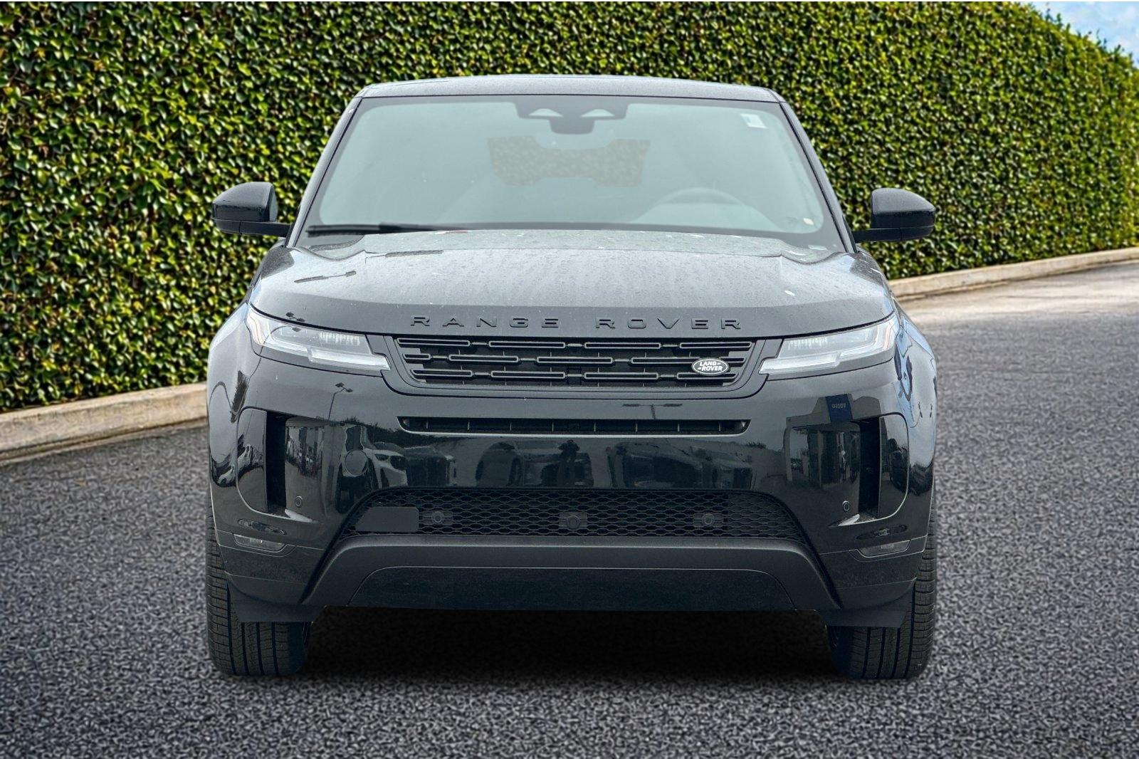 New 2026 Santorini Black Land Rover S image 9