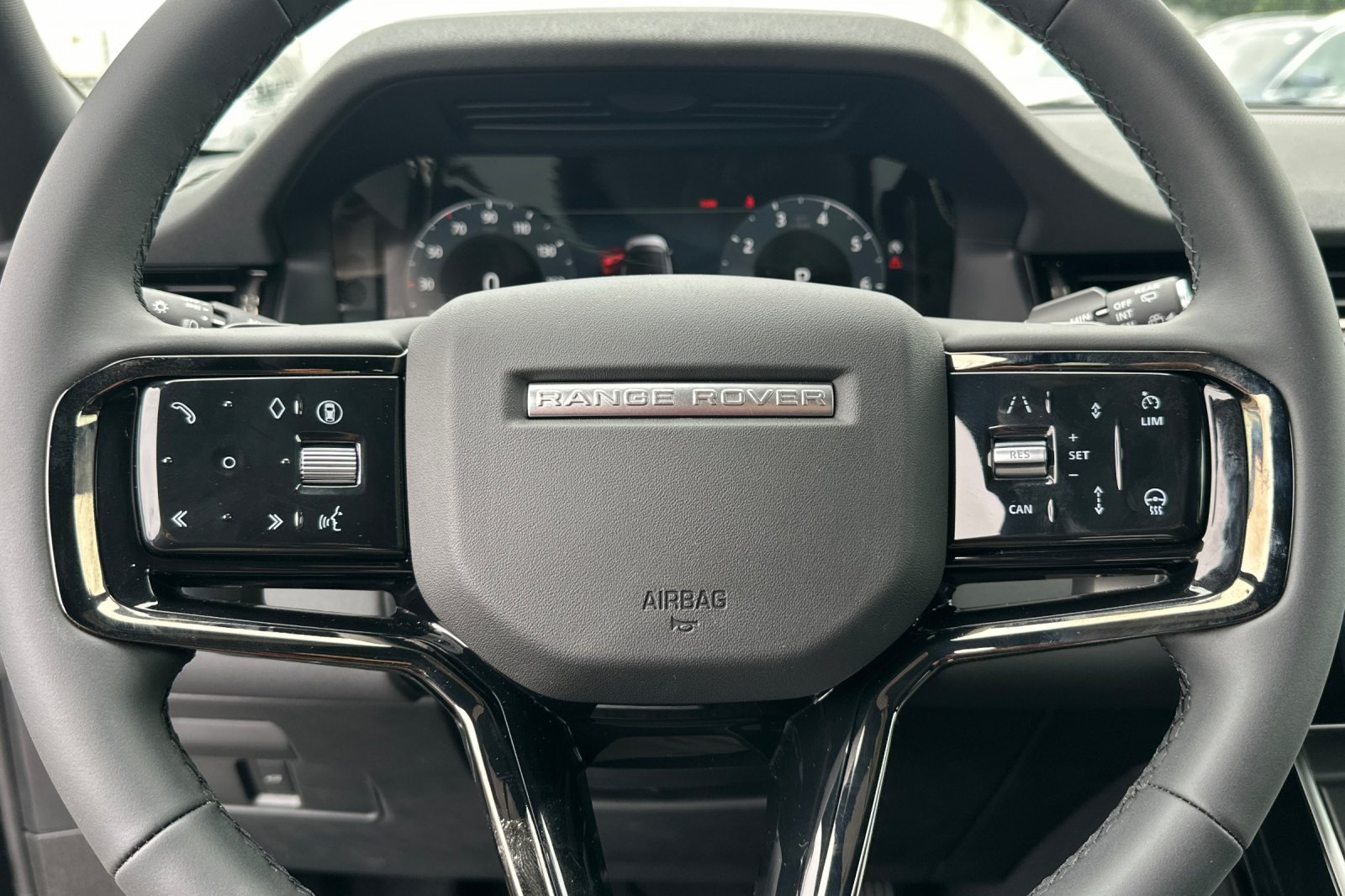 New 2026 Santorini Black Land Rover S image 24