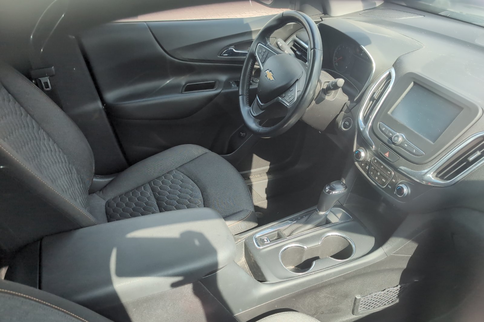 Used 2018 Gray Chevrolet LT image 5