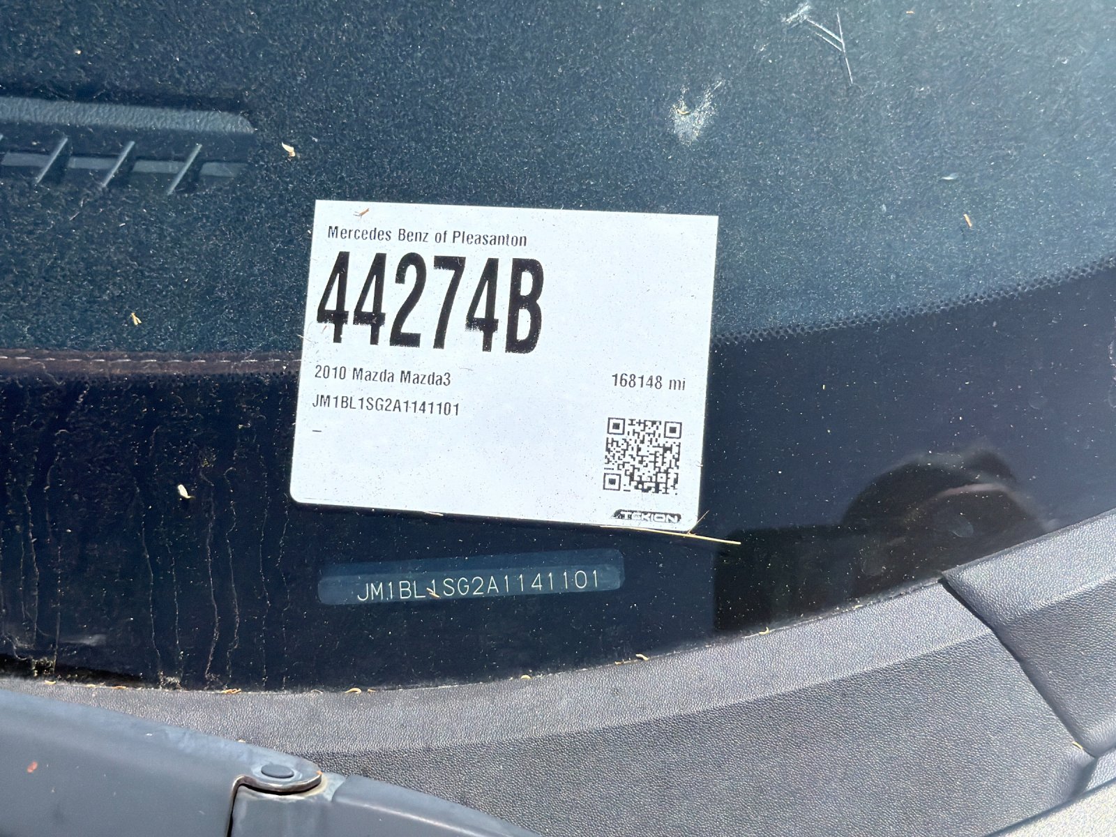 Used 2010 Graphite Mazda i Touring 4D Sedan image 4