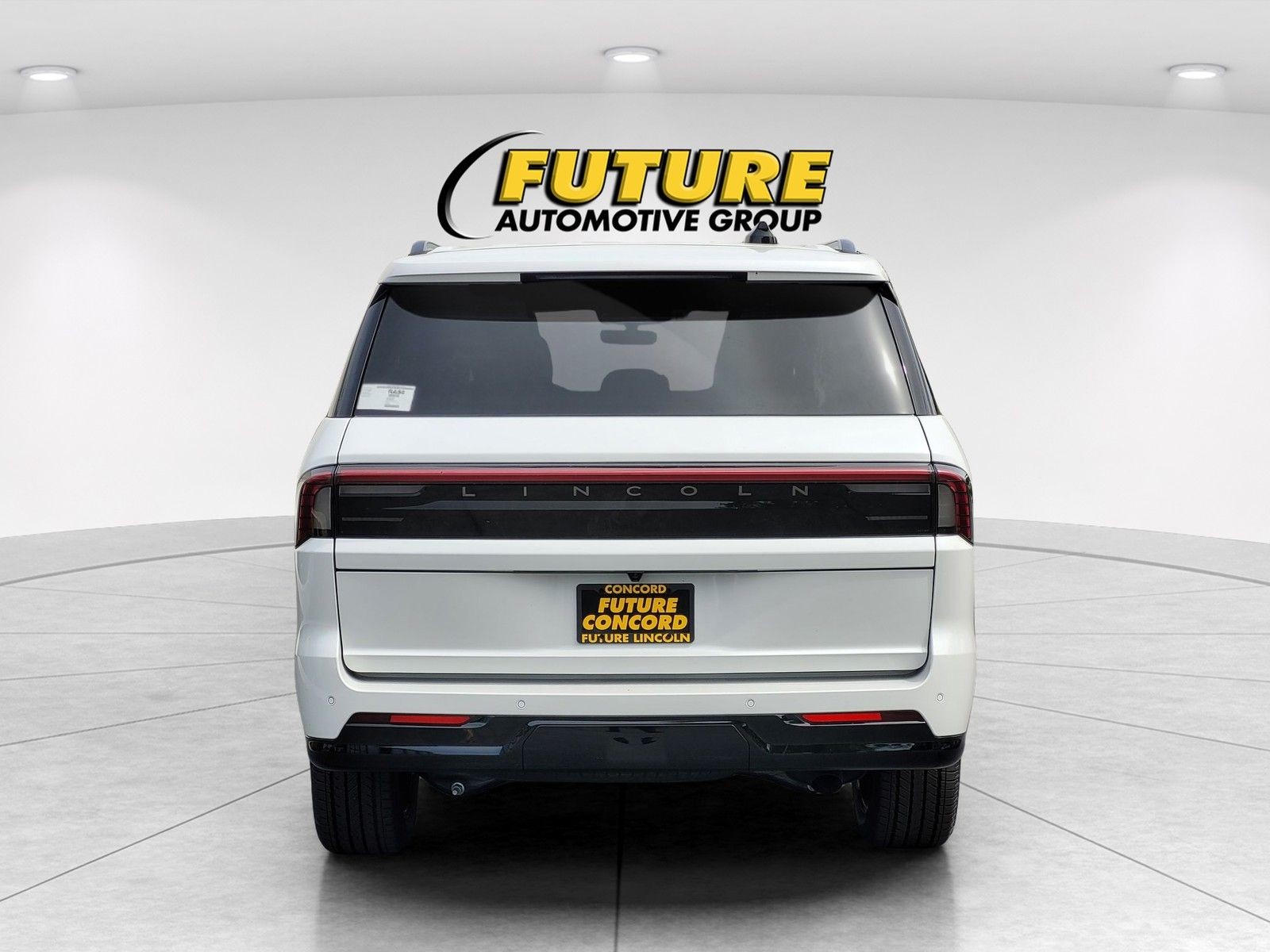 New 2026 Pristine White Metallic Tri-Coat Lincoln Reserve L image 4