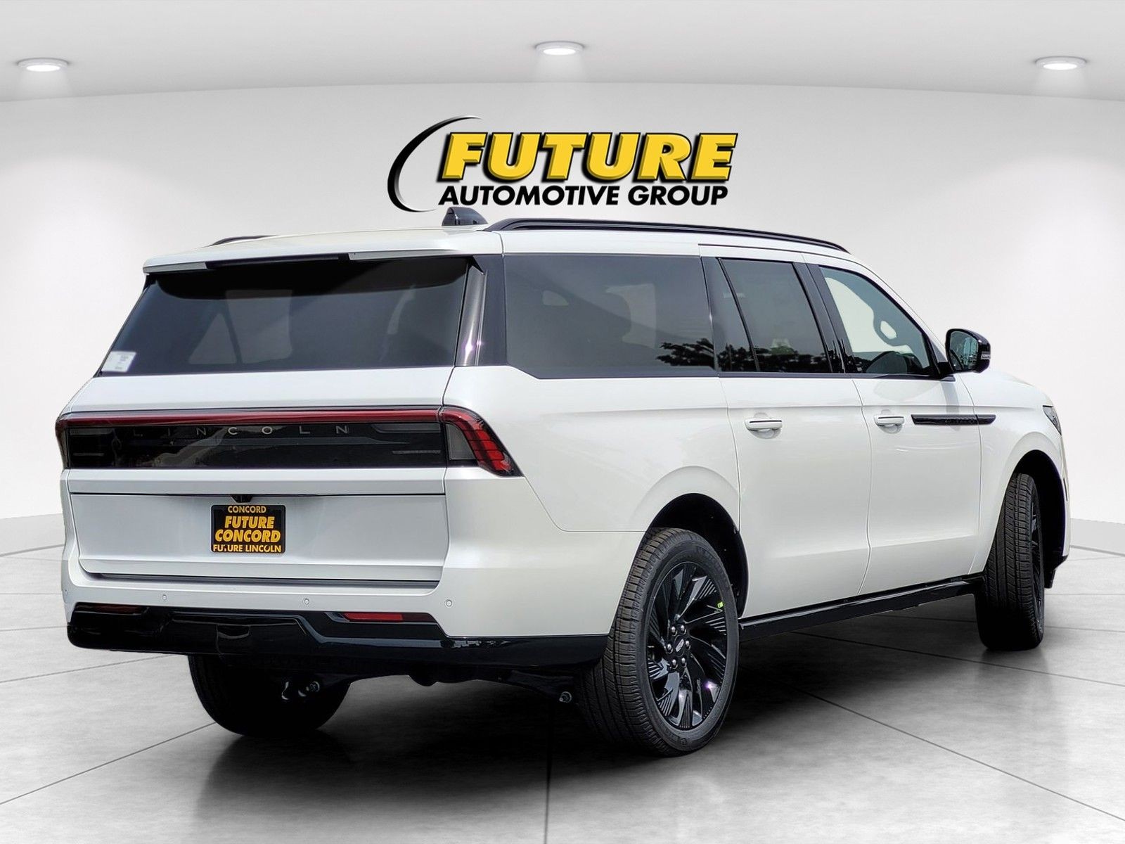 New 2026 Pristine White Metallic Tri-Coat Lincoln Reserve L image 6
