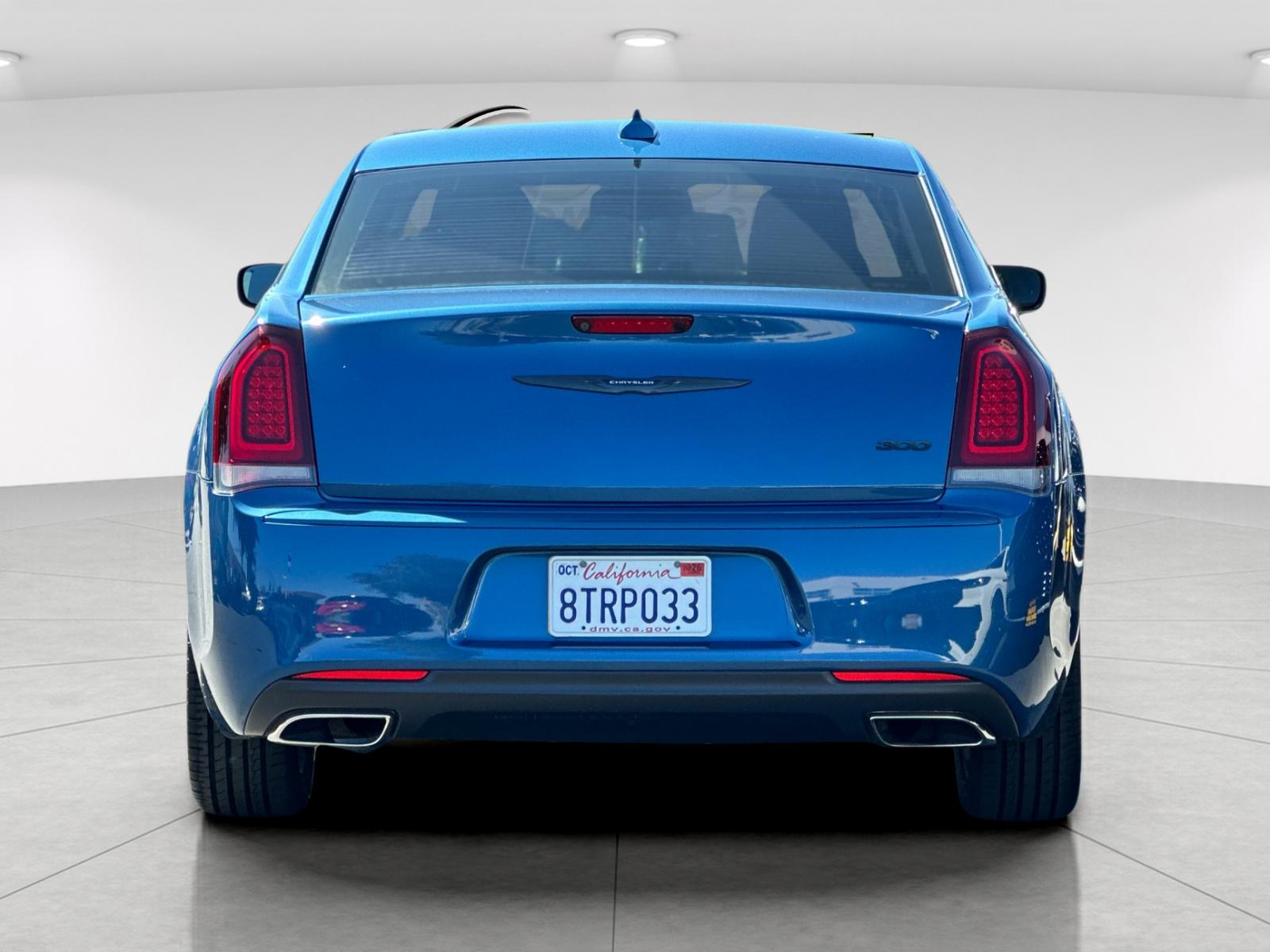 Used 2020 Blue Chrysler Touring image 4