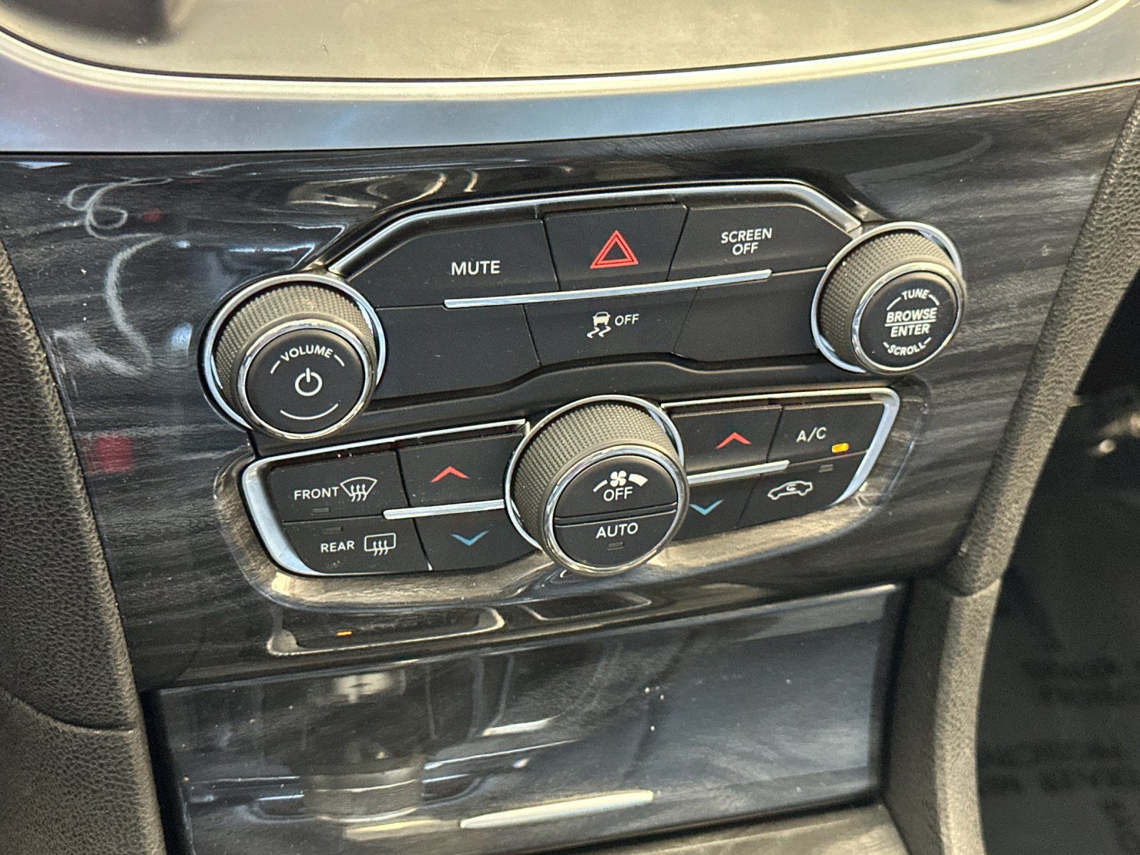 Used 2020 Blue Chrysler Touring image 18