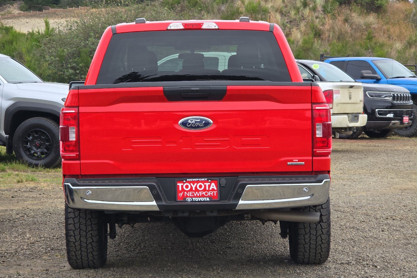 Used 2023 Red Ford XLT image 5