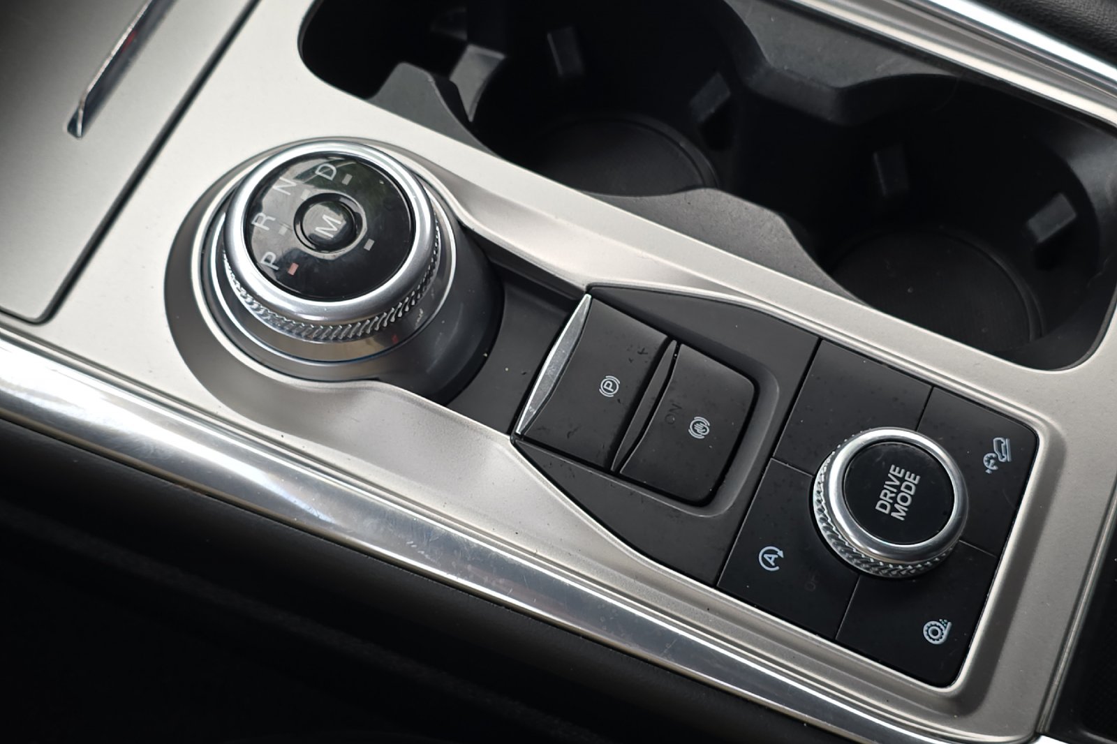 Used 2020 Gray Ford XLT image 19