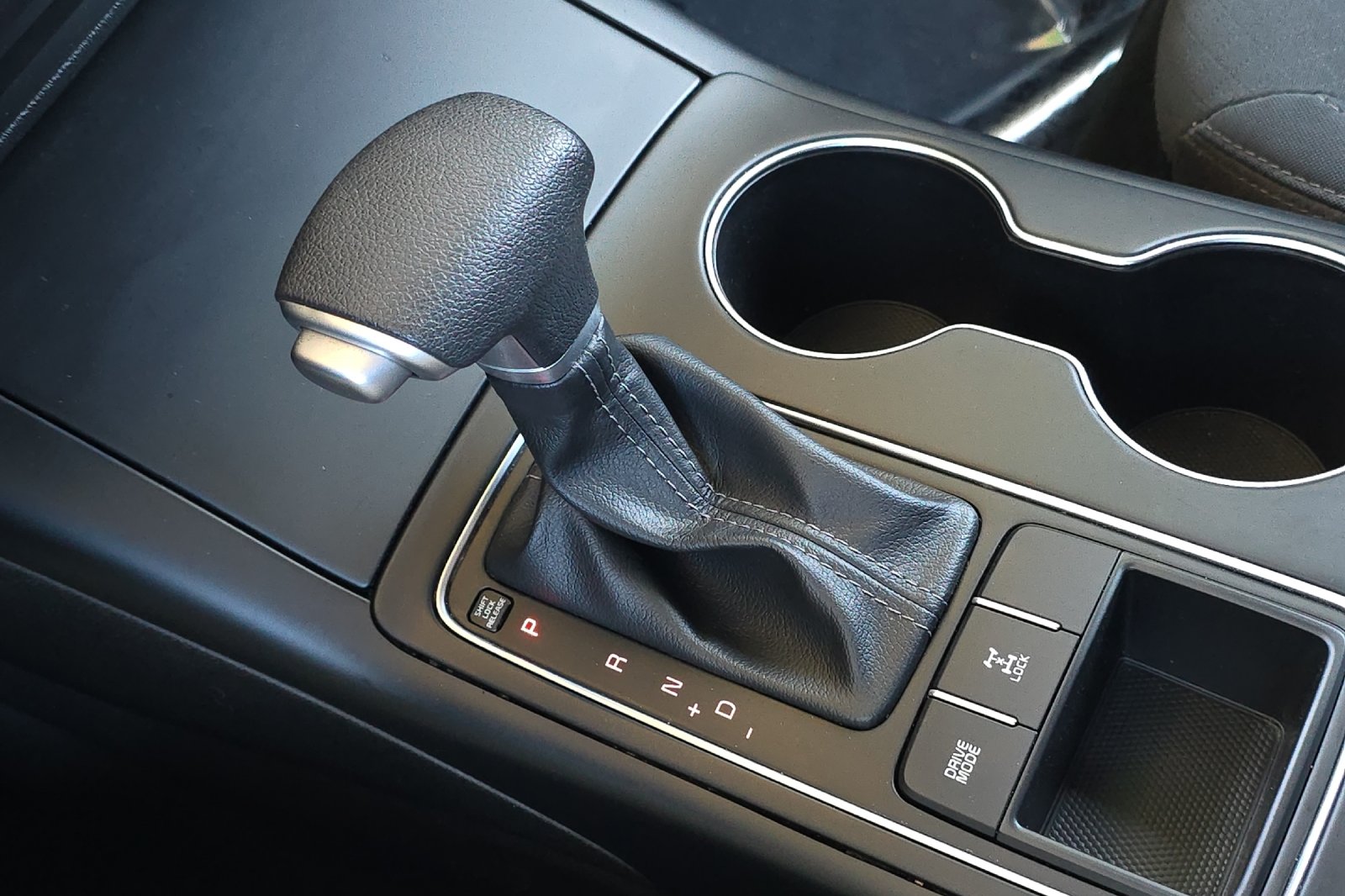 Used 2020 Blue Kia LX image 19