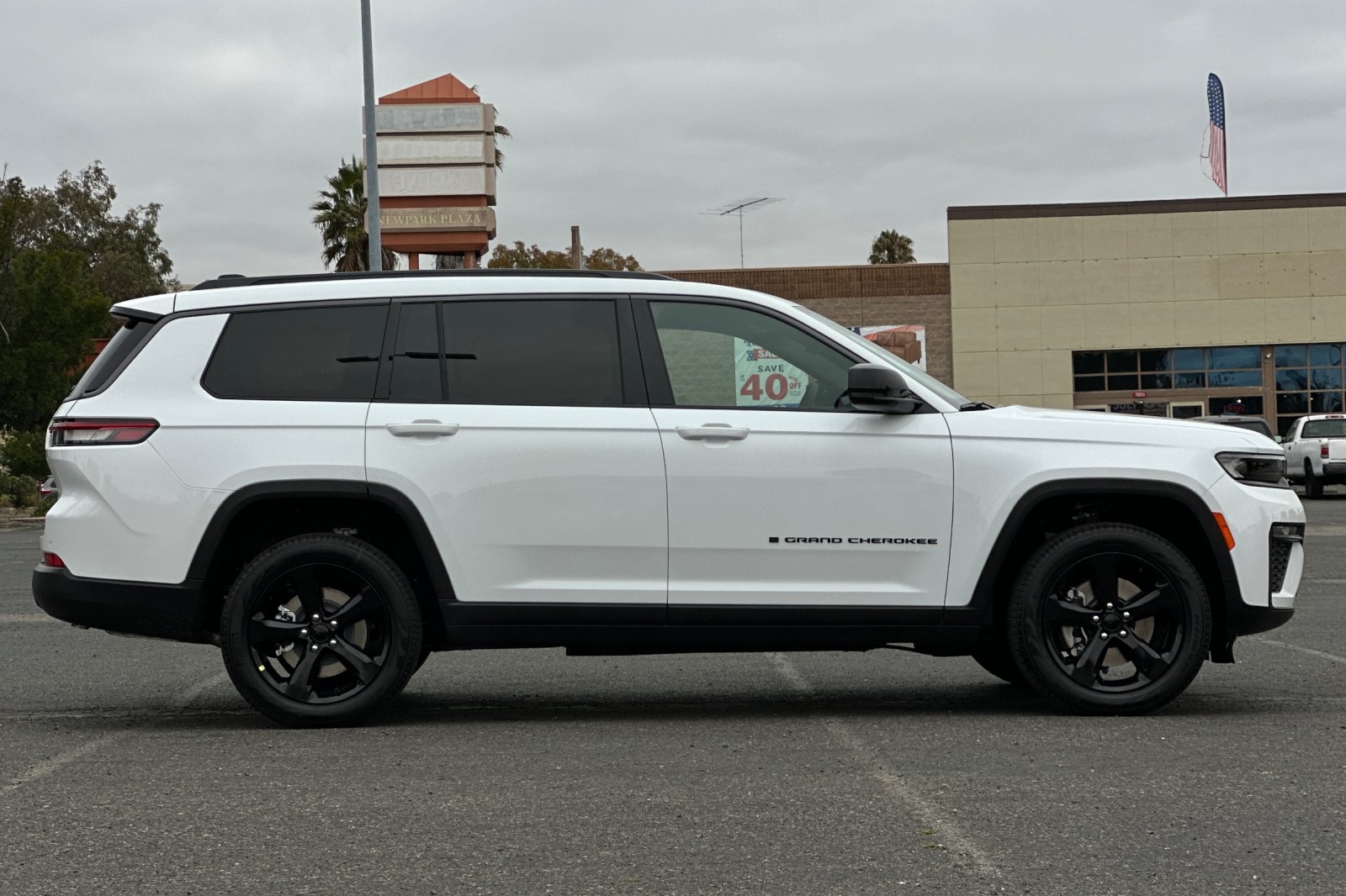 New 2026 Bright White Clearcoat Jeep Limited image 2