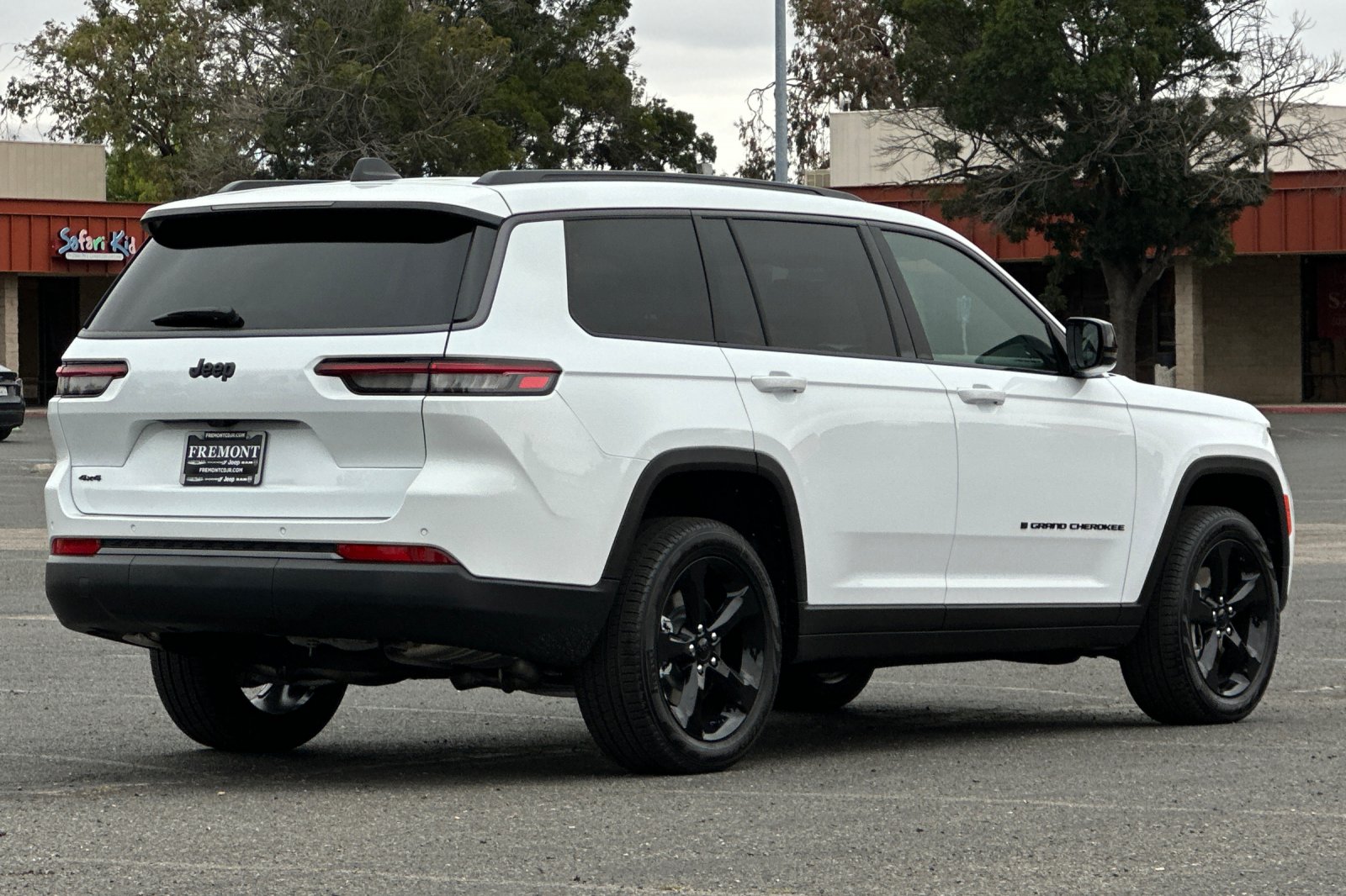 New 2026 Bright White Clearcoat Jeep Limited image 3