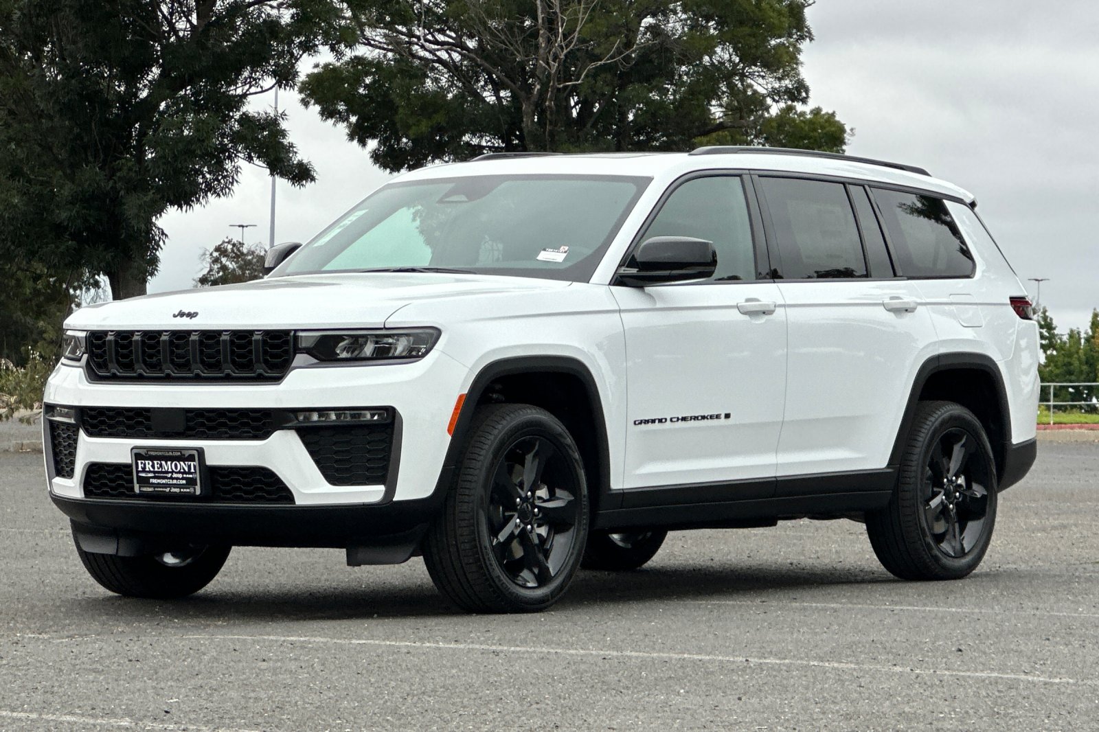 New 2026 Bright White Clearcoat Jeep Limited image 7