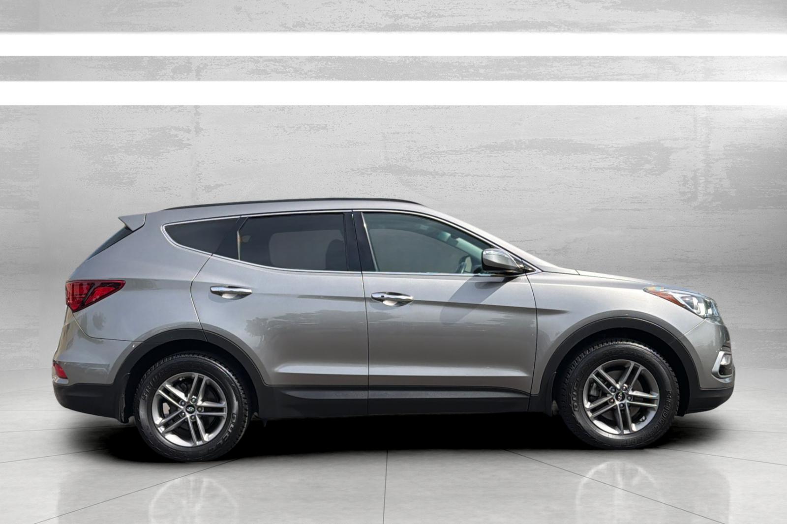 Used 2018 Mineral Gray Hyundai 2.4L image 3